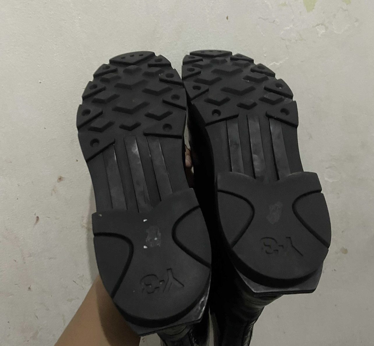 Yohji Yamamoto Y-3 YOHJI YAMAMOTO-BOOTS-FURR Size US 7 / EU 40 - 11 Thumbnail