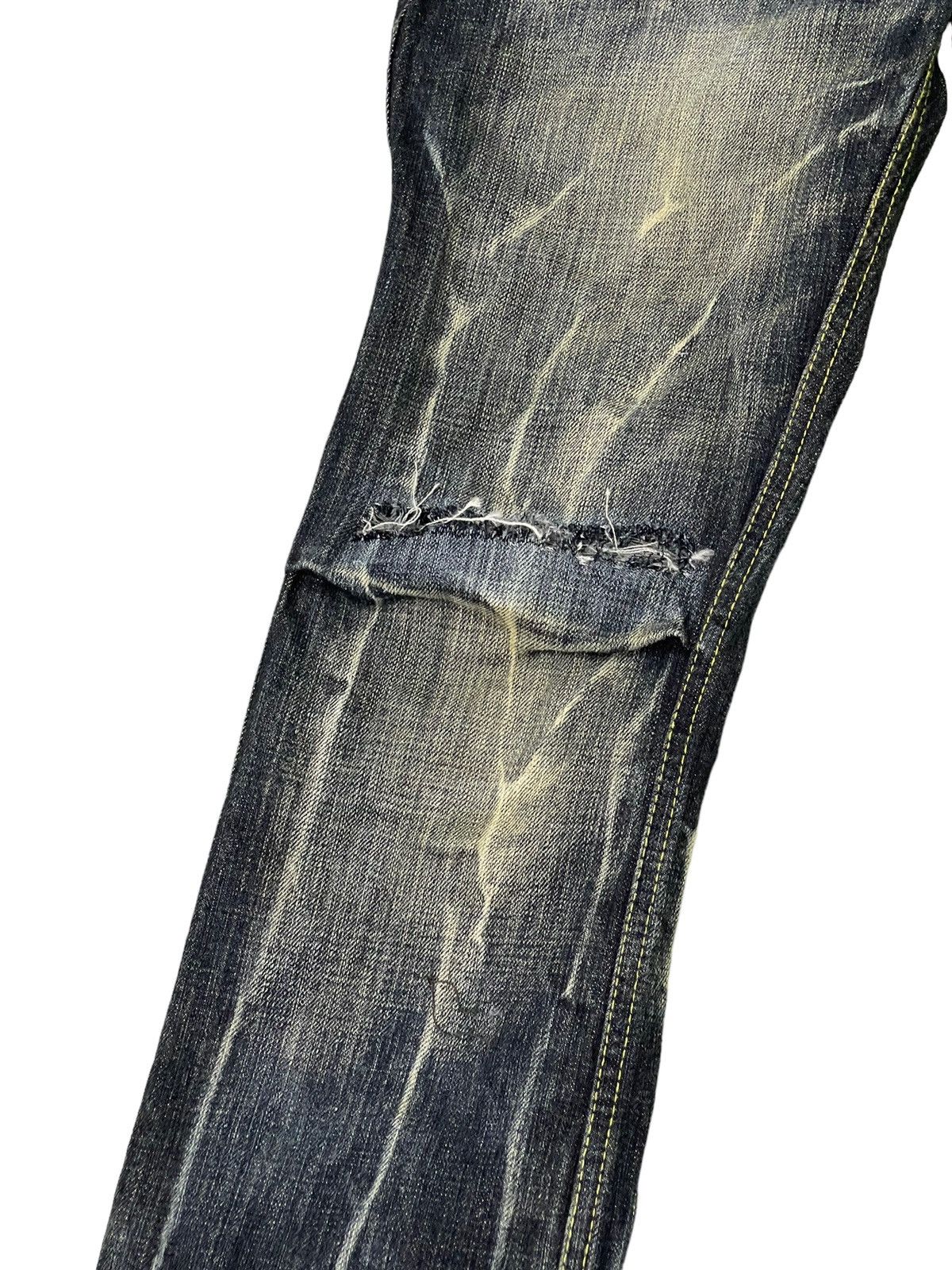 Japanese Brand Flare Jeans Three Stones Distress Low Rise Boot Cut 7🟦0 Size US 30 / EU 46 - 6 Thumbnail