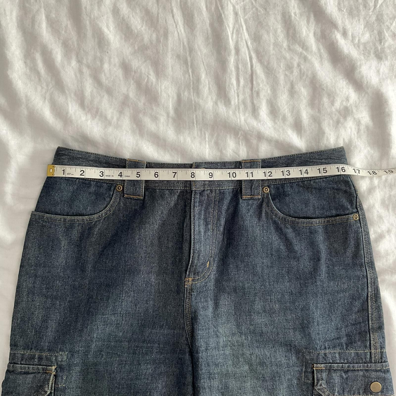 Duluth Trading Company duluth trading womens dark wash long baggy cargo jean shorts Size 30" / US 8 / IT 44 - 6 Thumbnail
