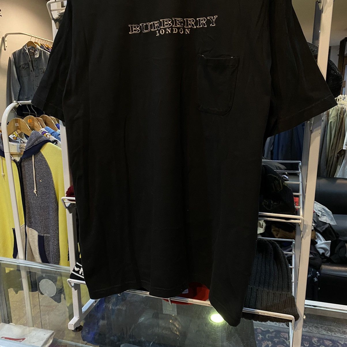 Burberry Burberry London Spell Out Pocket T-Shirt Size US L / EU 52-54 / 3 - 4 Thumbnail