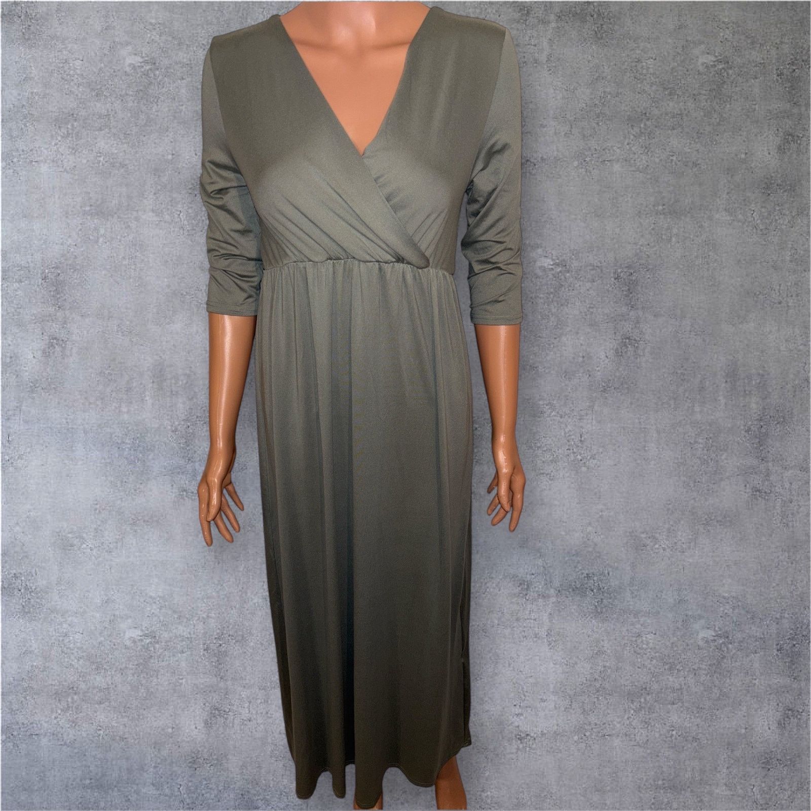 The Unbranded Brand Olive Green Maxi Dress Size Medium Size M / US 6-8 / IT 42-44 - 1 Thumbnail