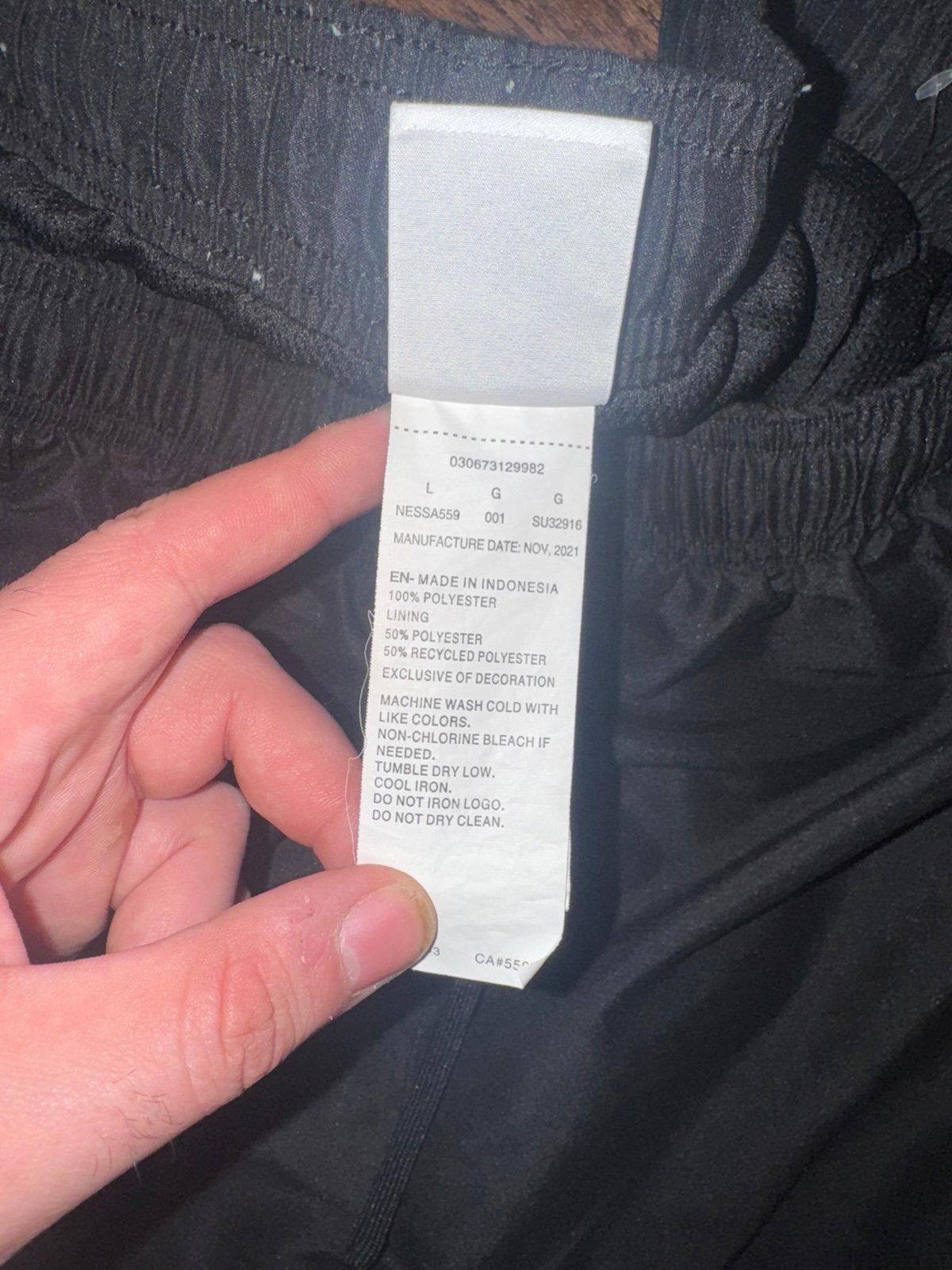 Nike VTG Y2K Nike Black Athletic Shorts Dri-Fit Rare Sz L Size US 34 / EU 50 - 7 Thumbnail