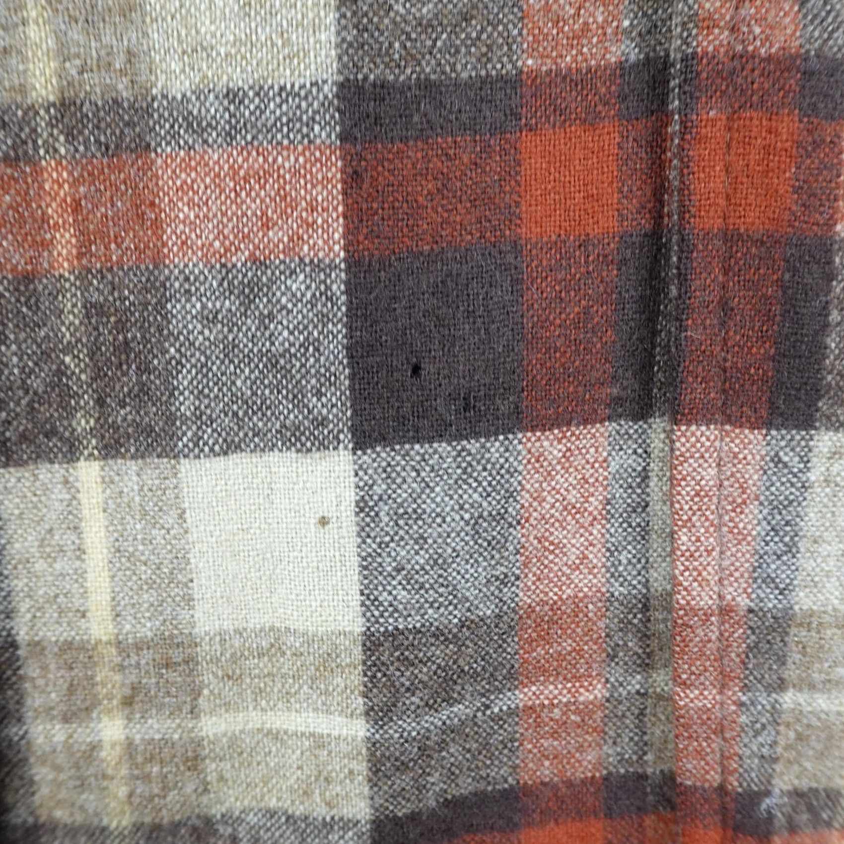 Pendleton VINTAGE Pendleton Jacket Mens Large Brown Beige Plaid Wool Flannel 70s Size US L / EU 52-54 / 3 - 4 Thumbnail