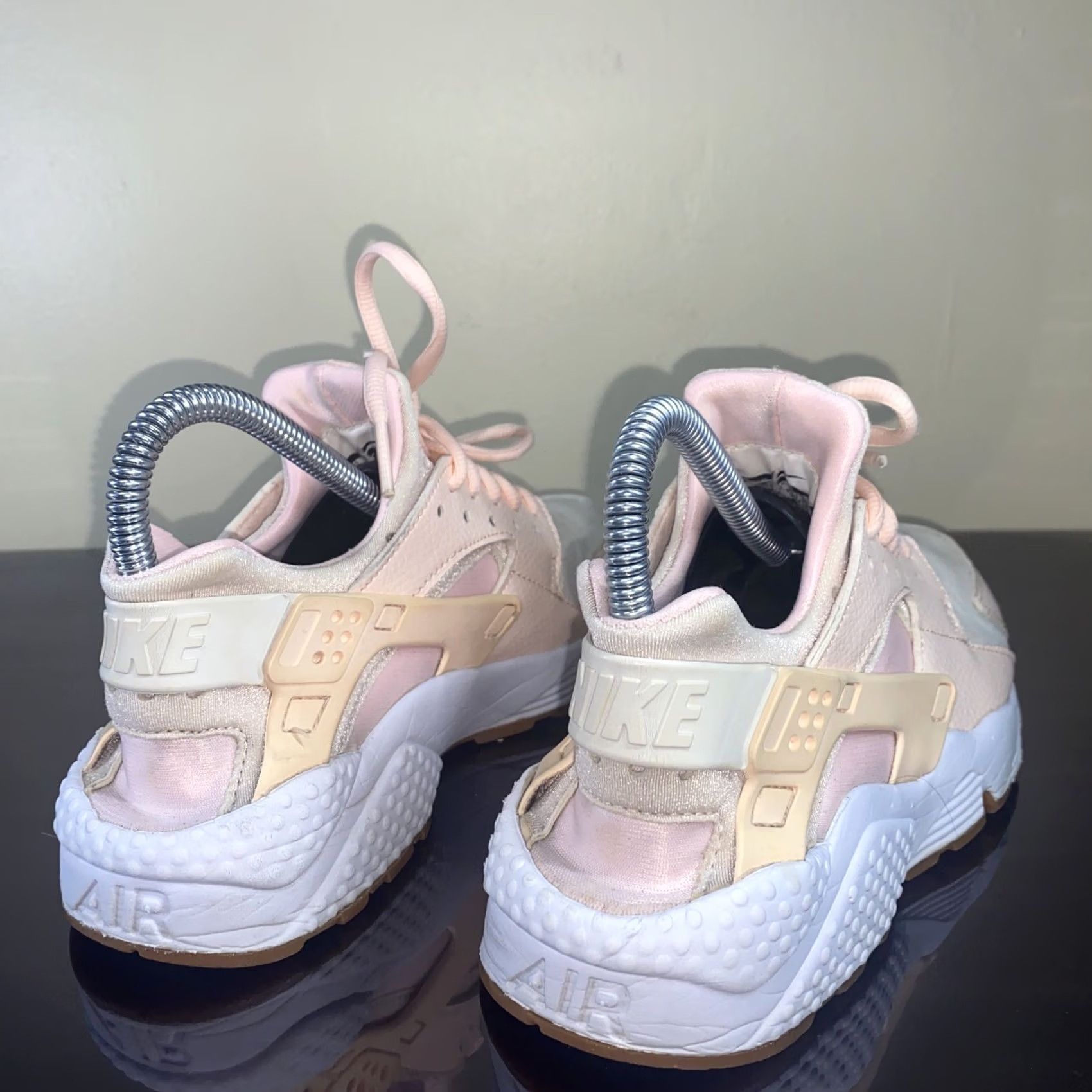 Nike Nike Huarache Women Sneaker Pink 6.5 Size US 7 / IT 37 - 6 Thumbnail