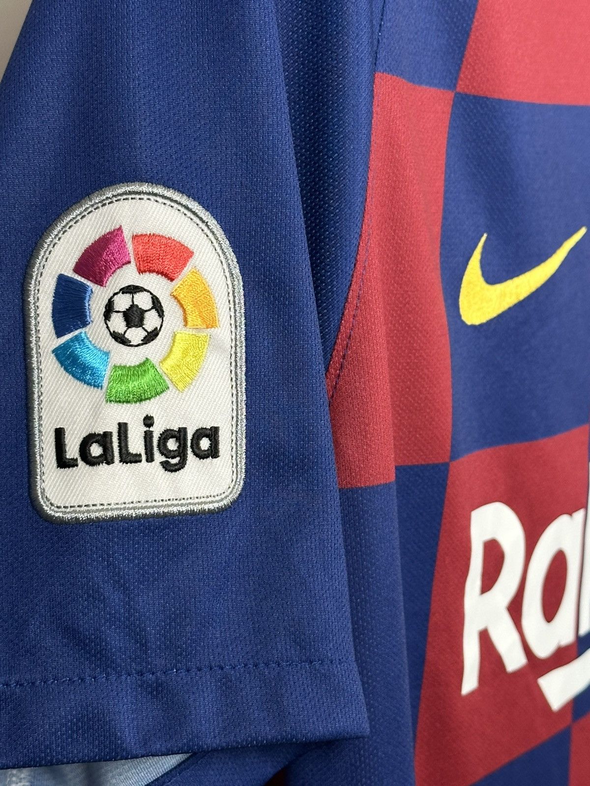 Nike FC BARCELONA 2019 20 HOME FOOTBALL SHIRT SOCCER JERSEY NIKE Size US L / EU 52-54 / 3 - 7 Thumbnail