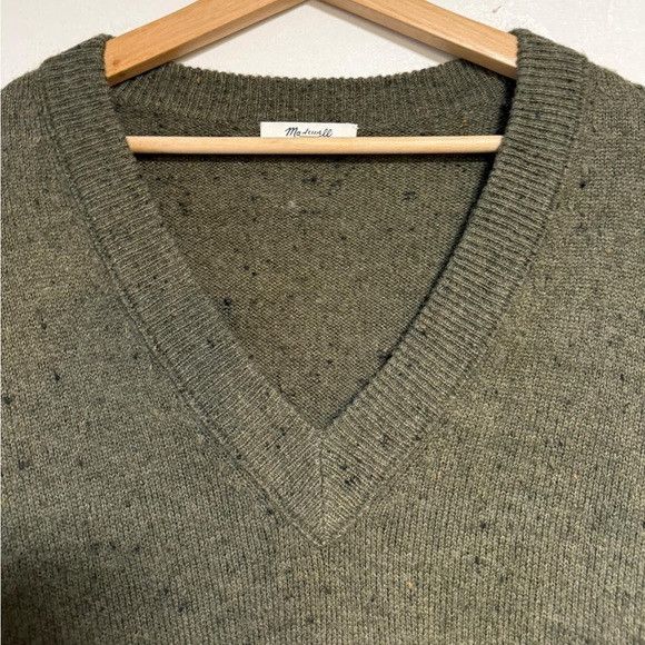 Madewell Madewell Olive Green Speckled V-Neck Sweater Size M Size M / US 6-8 / IT 42-44 - 4 Thumbnail