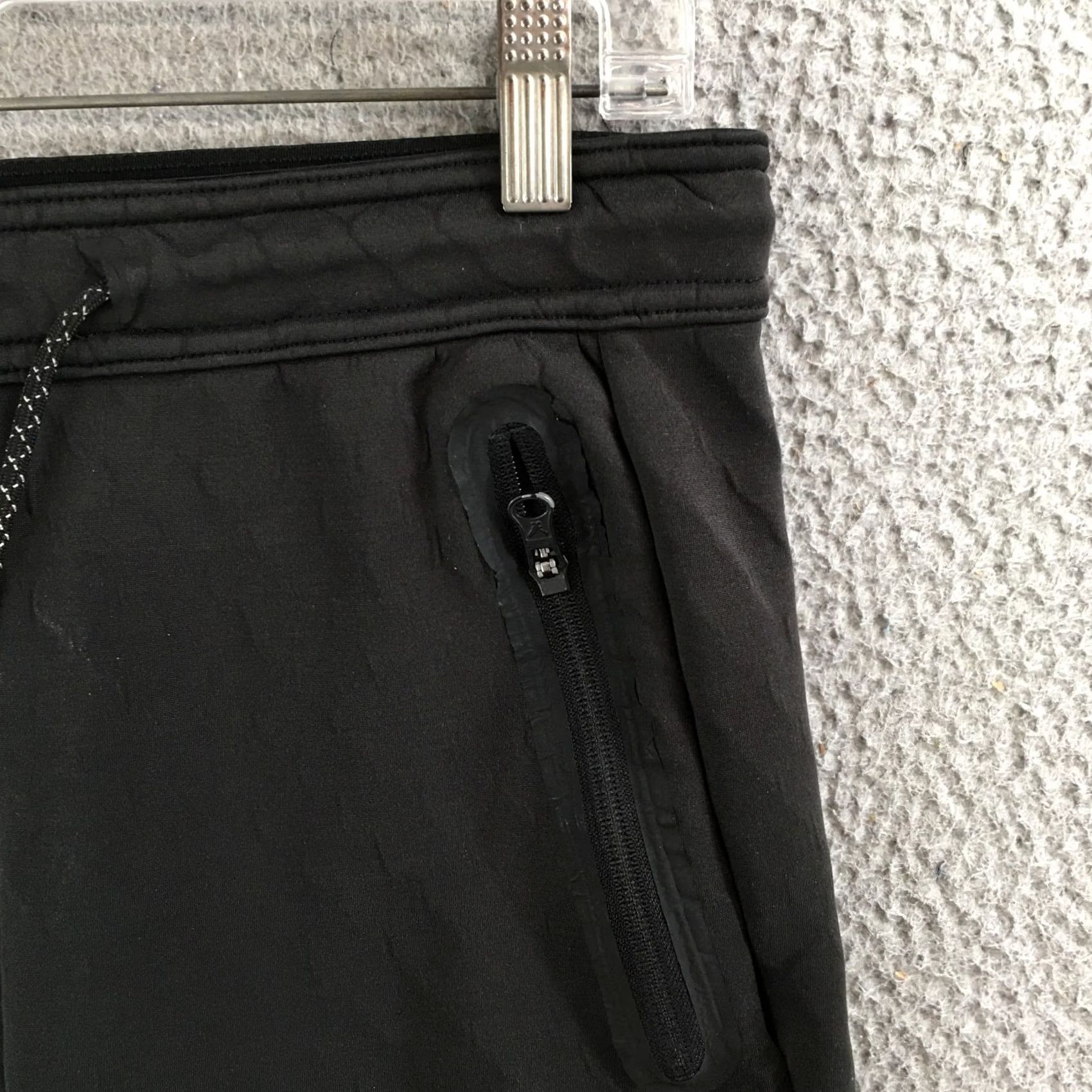American Eagle Outfitters American Eagle Outfitters Active Flex Jogger Pants Mens S Capri Black Mid Rise Black Size US 29 - 4 Thumbnail