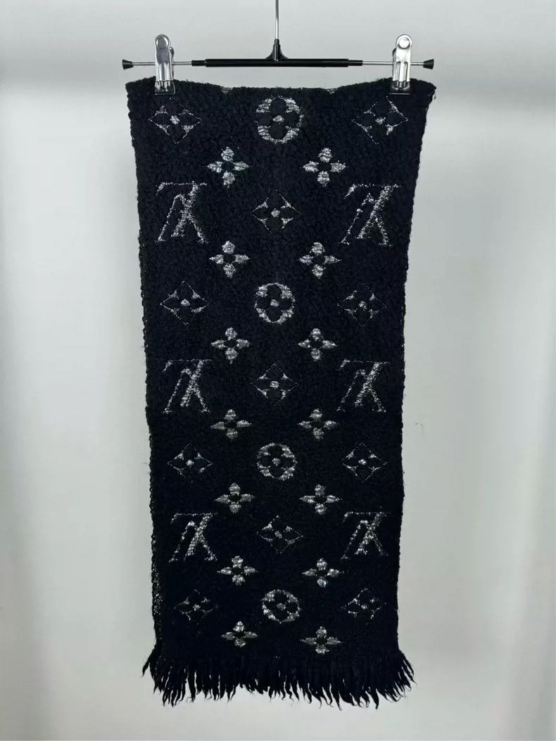 Louis Vuitton Louis Vuitton Black silver-wool scarf Size ONE SIZE - 1 Thumbnail
