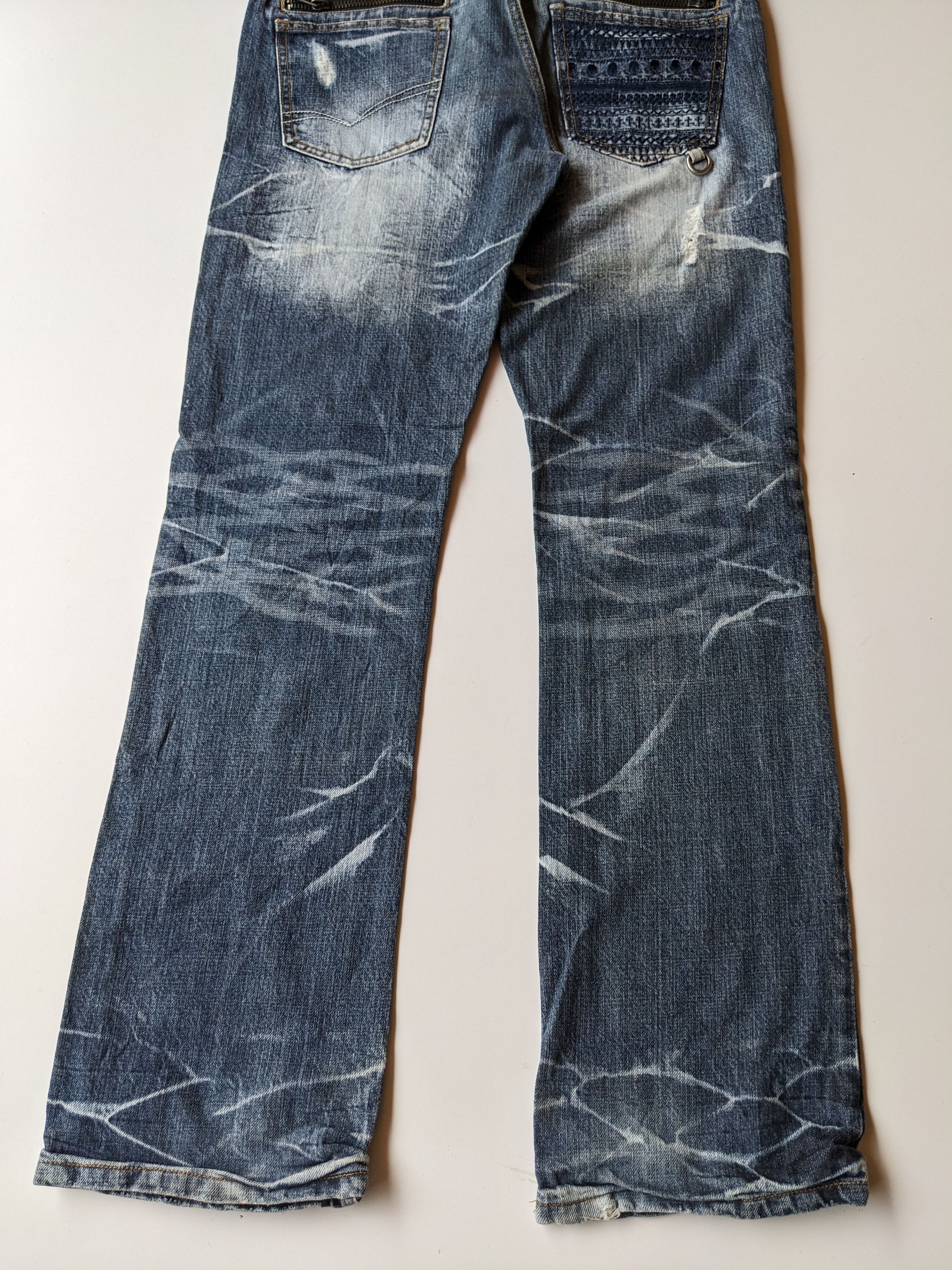In The Attic In The Attic studded printed faded jeans Size US 33 - 9 Thumbnail