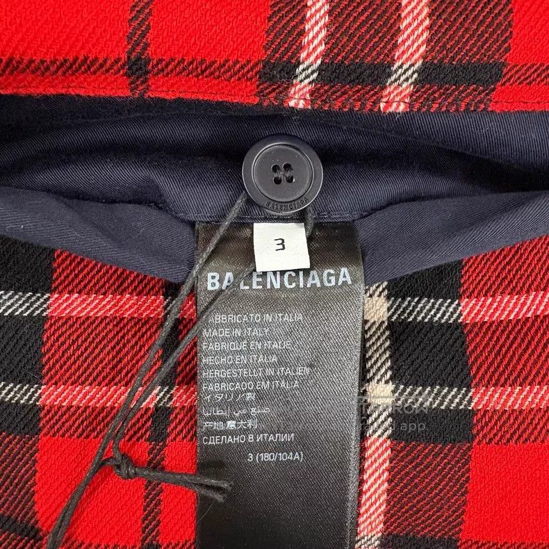 Balenciaga Balenciaga Double-Sided Wearing Dark Blue Red Lined Plaid Size US L / EU 52-54 / 3 - 5 Thumbnail
