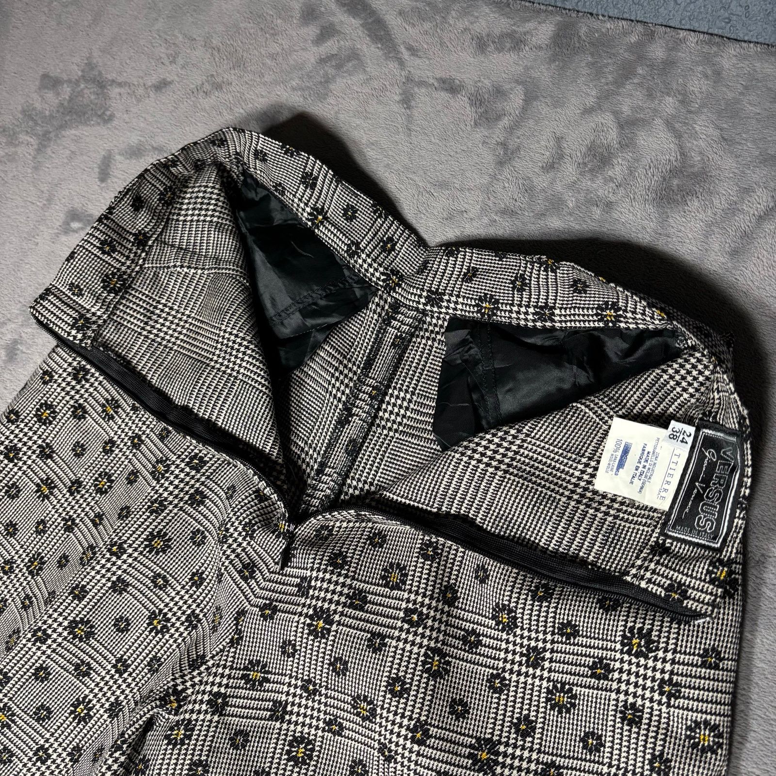 Versace Vtg Gianni Versace Versus Trousers Houndstooth Floral Wool Size 26" / US 2 / IT 38 - 5 Thumbnail