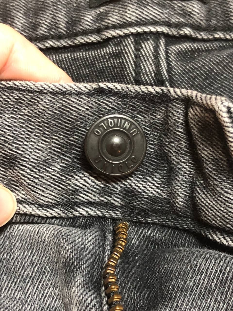 Uniqlo Uniqlo Jeans Size US 30 / EU 46 - 16 Thumbnail