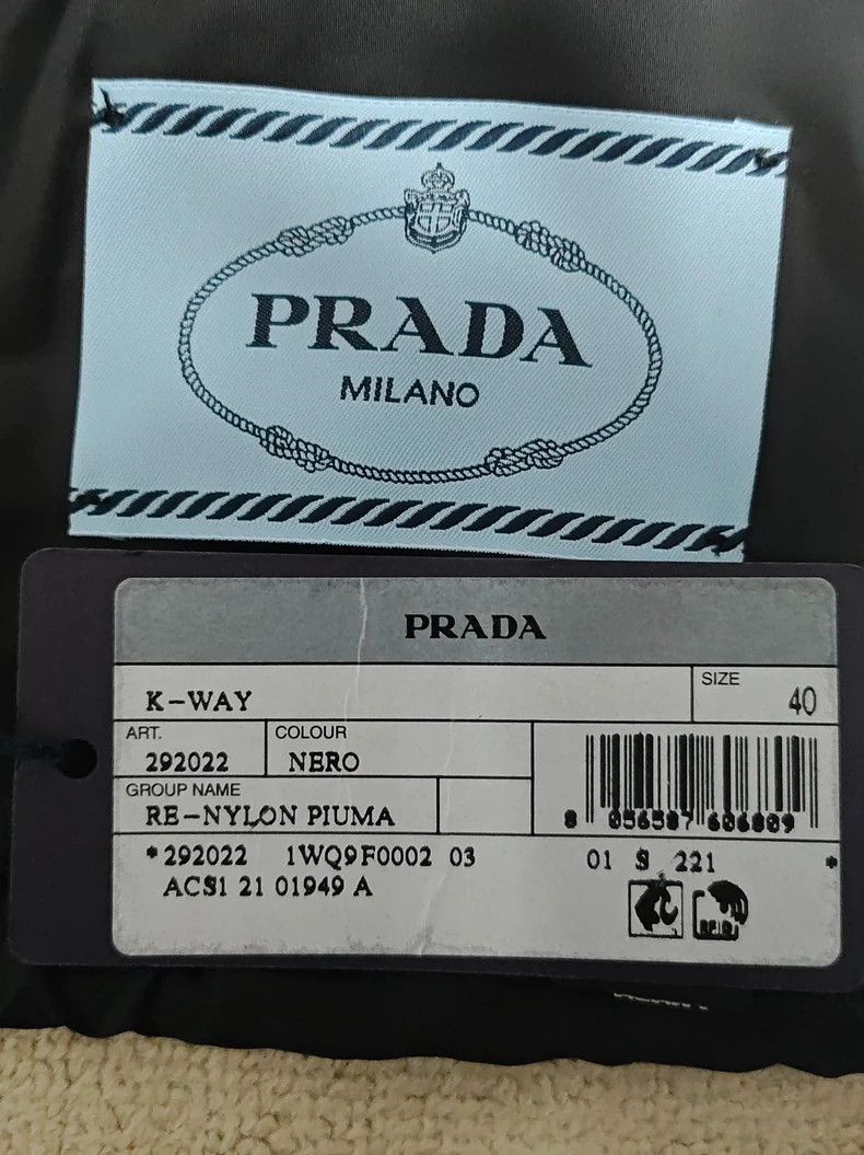 Prada PRADASS22 Logo Printed Zip Hooded Jacket 2503-Nextarrow Size US XXS / EU 40 - 4 Thumbnail