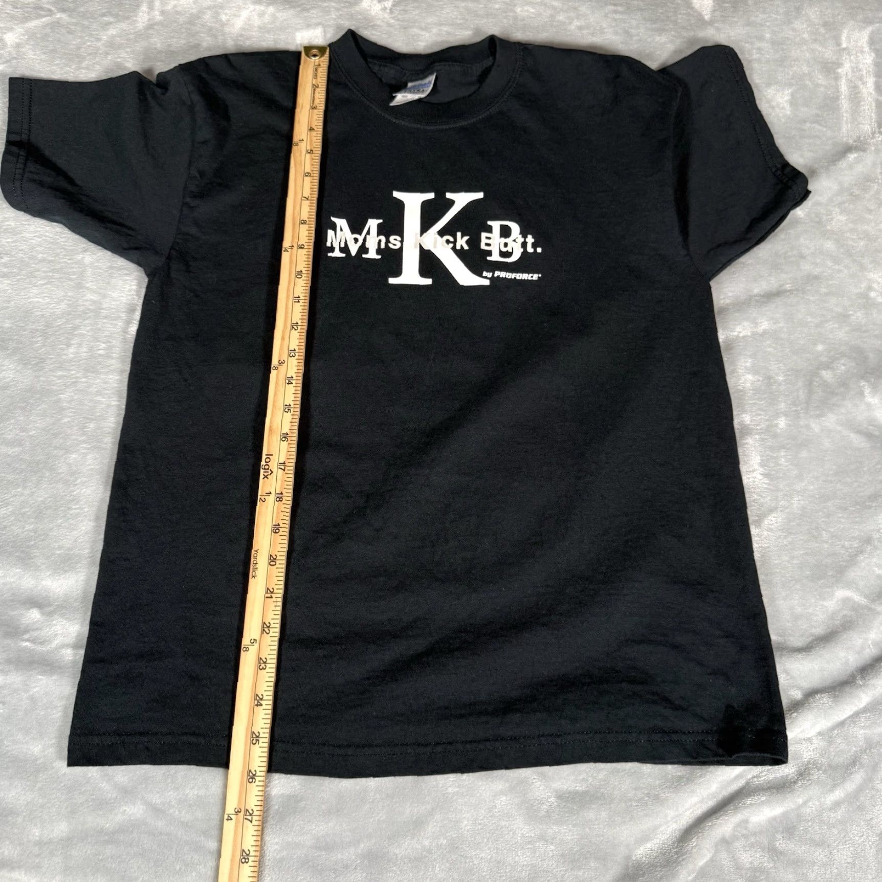 Gildan VINTAGE Moms Kick Butt T Shirt Mens M Calvin Klein Parody Washed Black Y2K Size US M / EU 48-50 / 2 - 6 Thumbnail