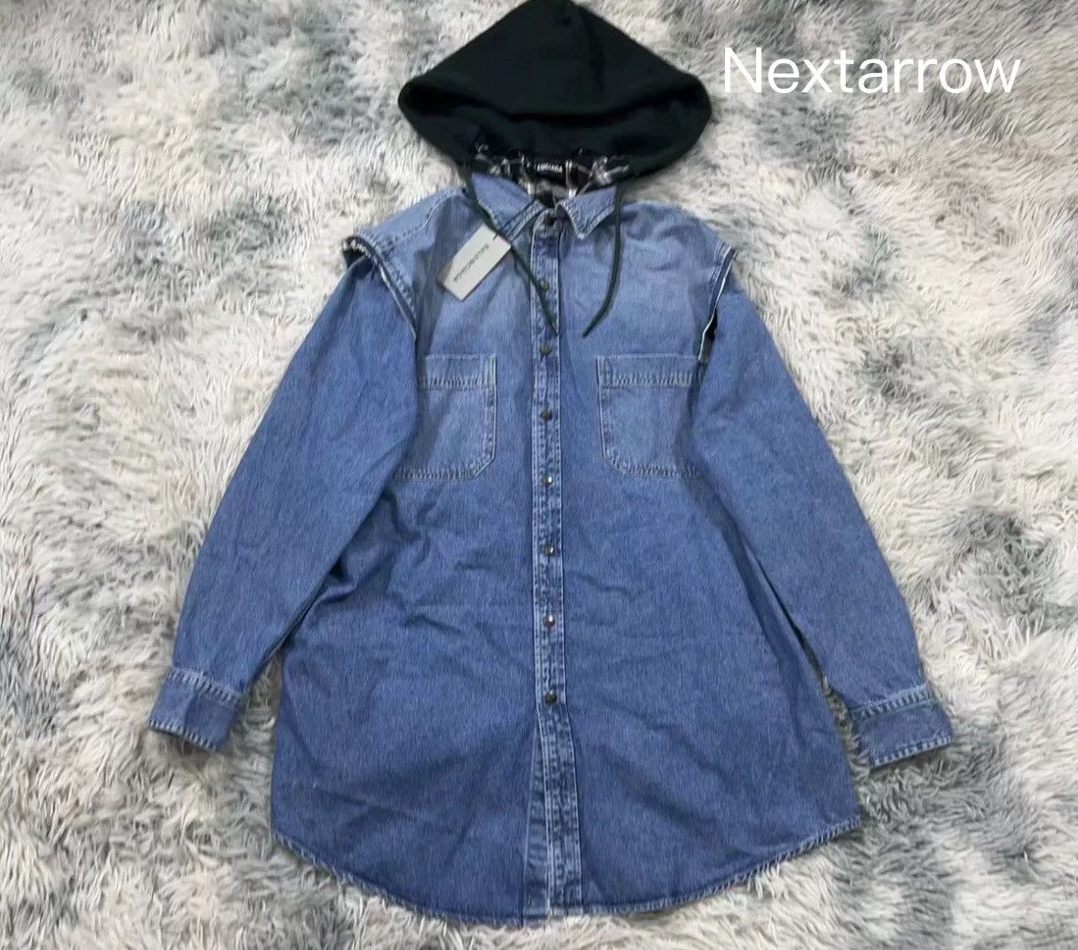 Balenciaga balenciaga Fake two denim jackets 2410-Nextarrow Size US M / EU 48-50 / 2 - 1 Thumbnail