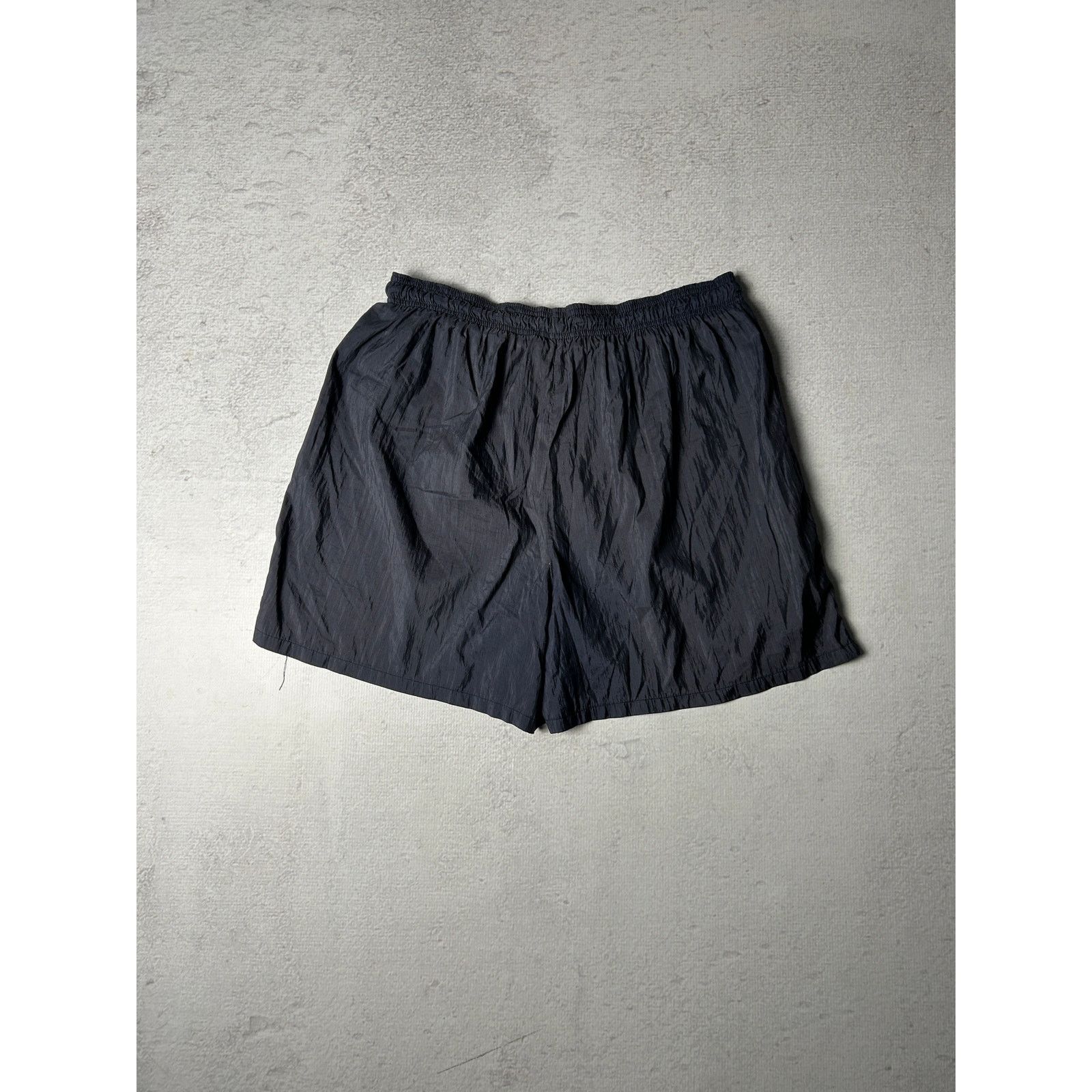 Reebok Vintage Reebok Black Pre-owned Track Shorts - Men's Medium Size US 28 / EU 44 - 2 Thumbnail