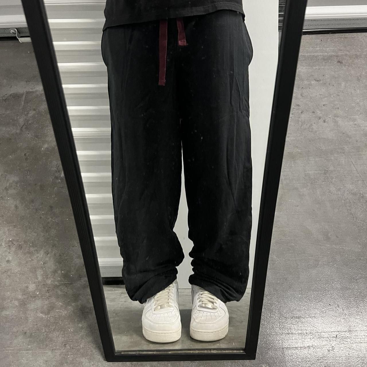Vintage Crazy Vintage Y2K/2000s Baggy Black Loungewear Essential Sweatpants with Drawstrings and Pockets! Size US 36 / EU 52 - 1 Thumbnail