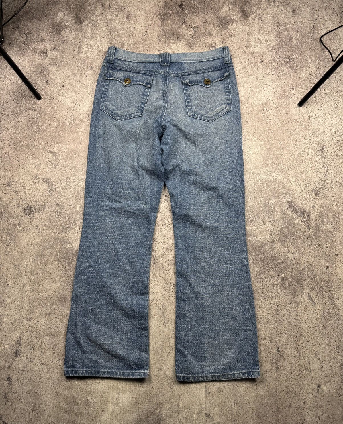 Japanese Brand Vintage Flared Distressed Jeans Japanesse Baggy Wide Y2K Size US 32 / EU 48 - 1 Thumbnail