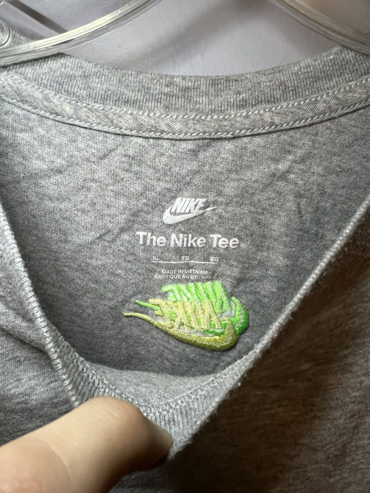 Nike Vintage Nike multi embroidered logo T-shirt Size US XL / EU 56 / 4 - 3 Thumbnail