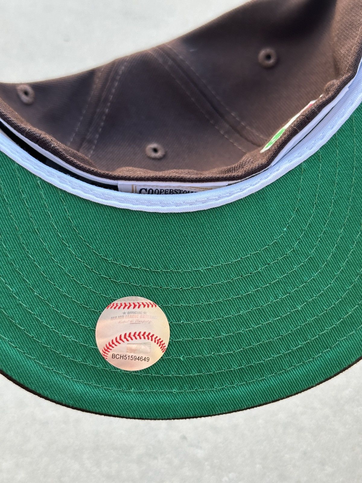 MLB × MyFitteds × New Era New York Mets Rainbow Cookie Metallic Fitted Hat 7 1/4 NY Size ONE SIZE - 3 Thumbnail
