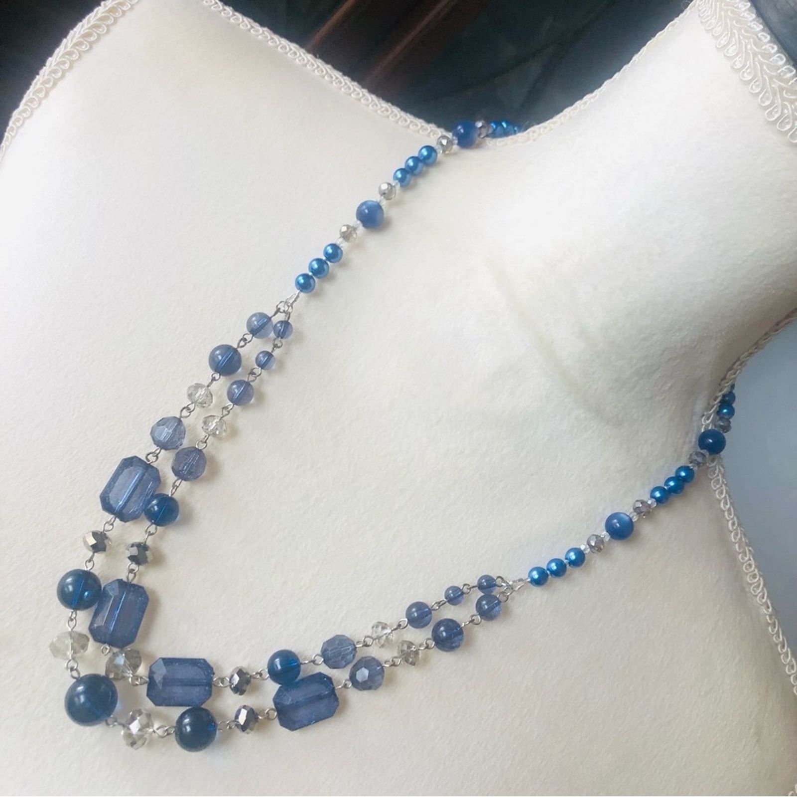 Handmade Handcrafted blue tone vintage bead pearl necklace Size ONE SIZE - 1 Thumbnail