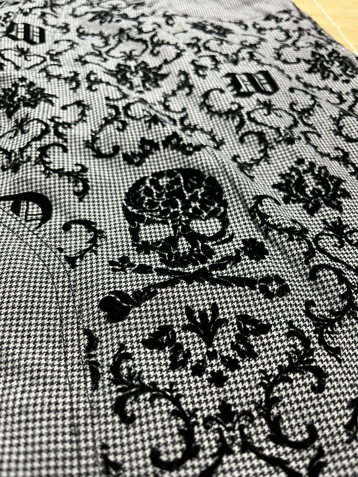 Le Grande Bleu (L.G.B.) Kyoto japan dance with dragon Rayon blend if six was nine Size US 35 - 8 Thumbnail