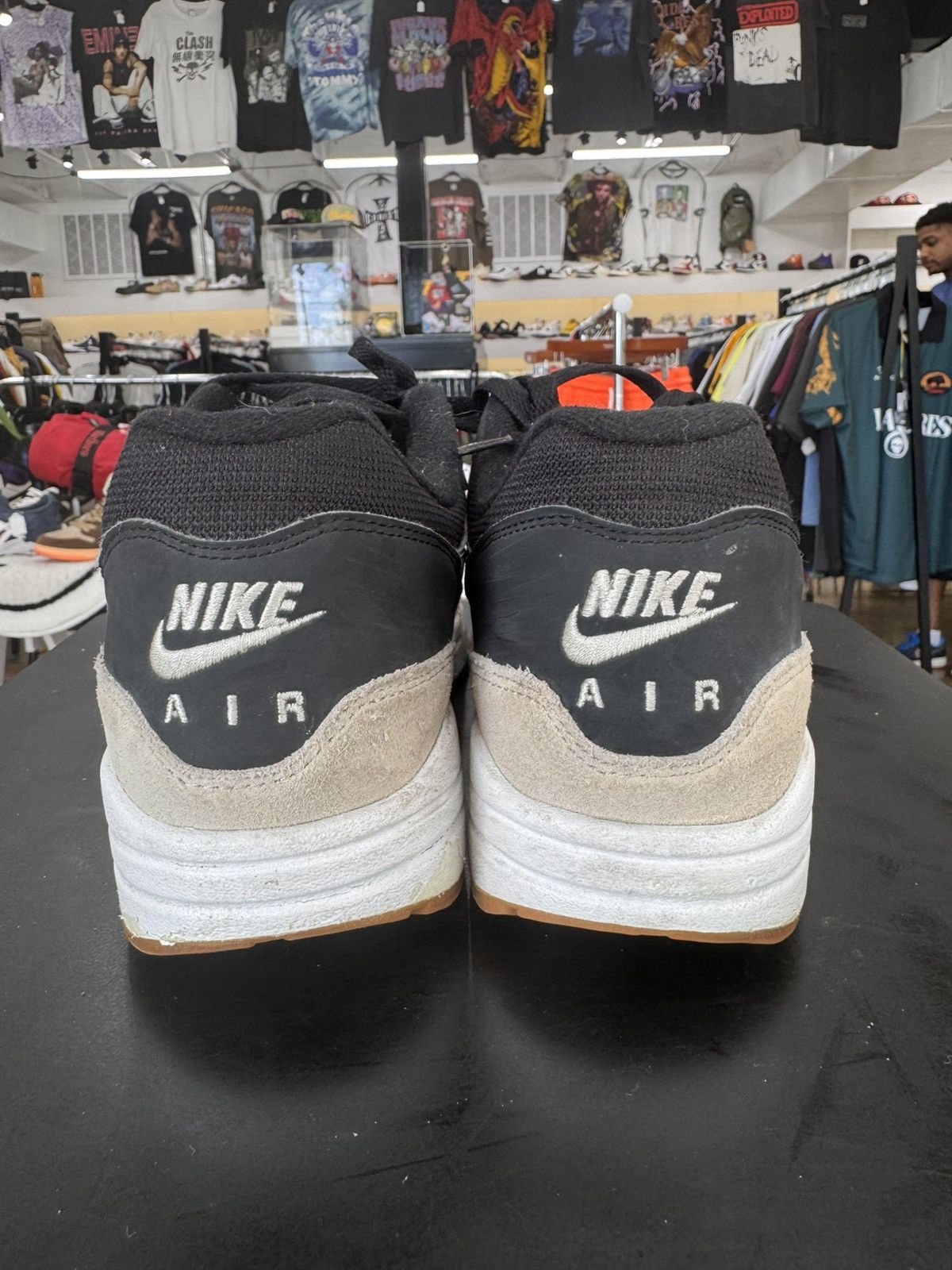 Nike Nike Air Max 1 Black Light Bone Sz. 13 (2018) Size US 13 / EU 46 - 5 Thumbnail