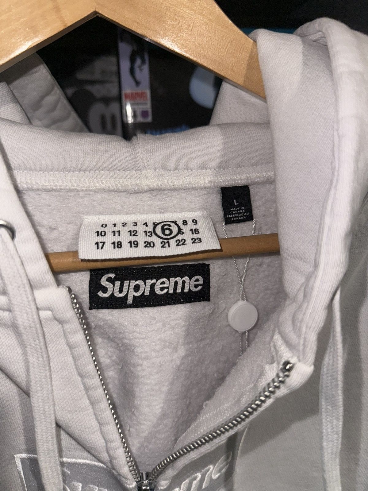 Supreme Supreme Maison Margiela White Box Logo Zip-Up Hoodie Size US L / EU 52-54 / 3 - 4 Thumbnail