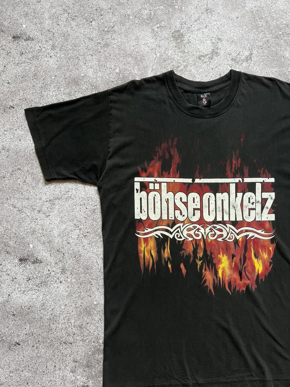 Band Tees Vintage Bohse Onkelz Flame Band Rock T-shirt Size US XL / EU 56 / 4 - 3 Thumbnail