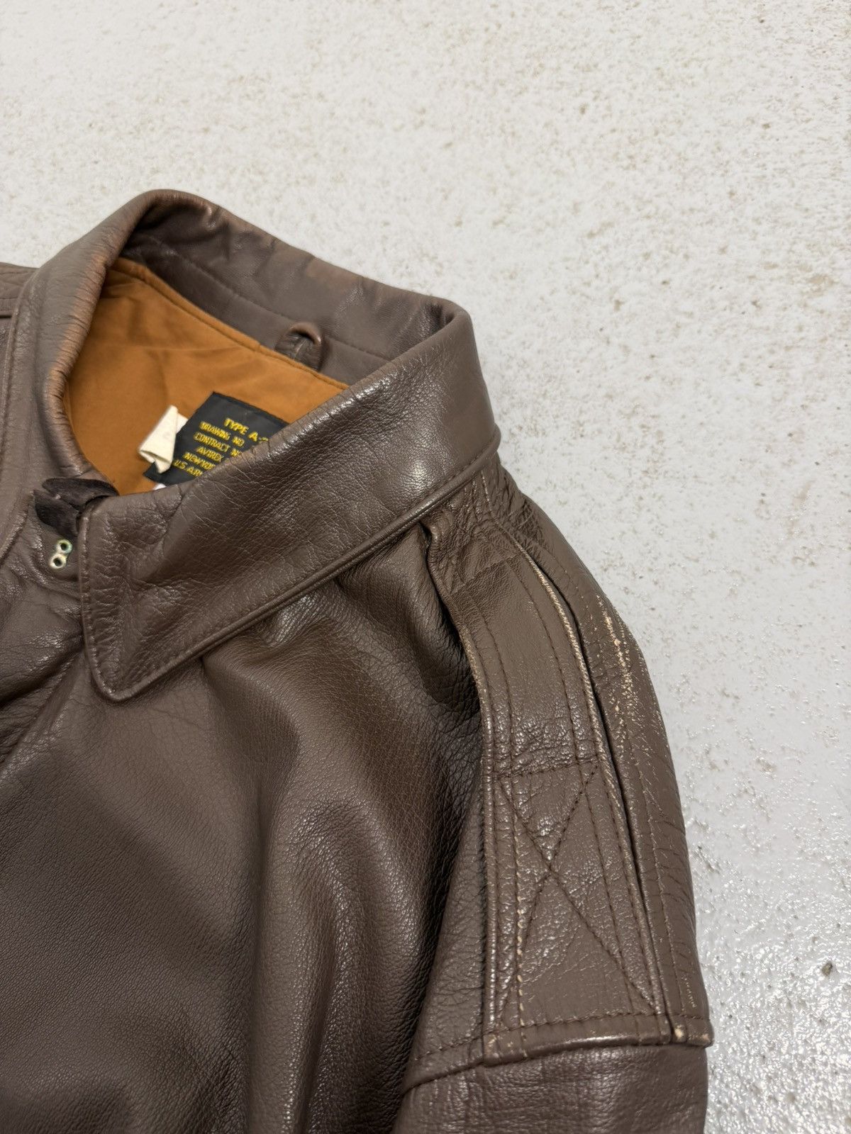 Avirex Vintage Avirex Aviator Military Leather Jacket Size US L / EU 52-54 / 3 - 7 Thumbnail
