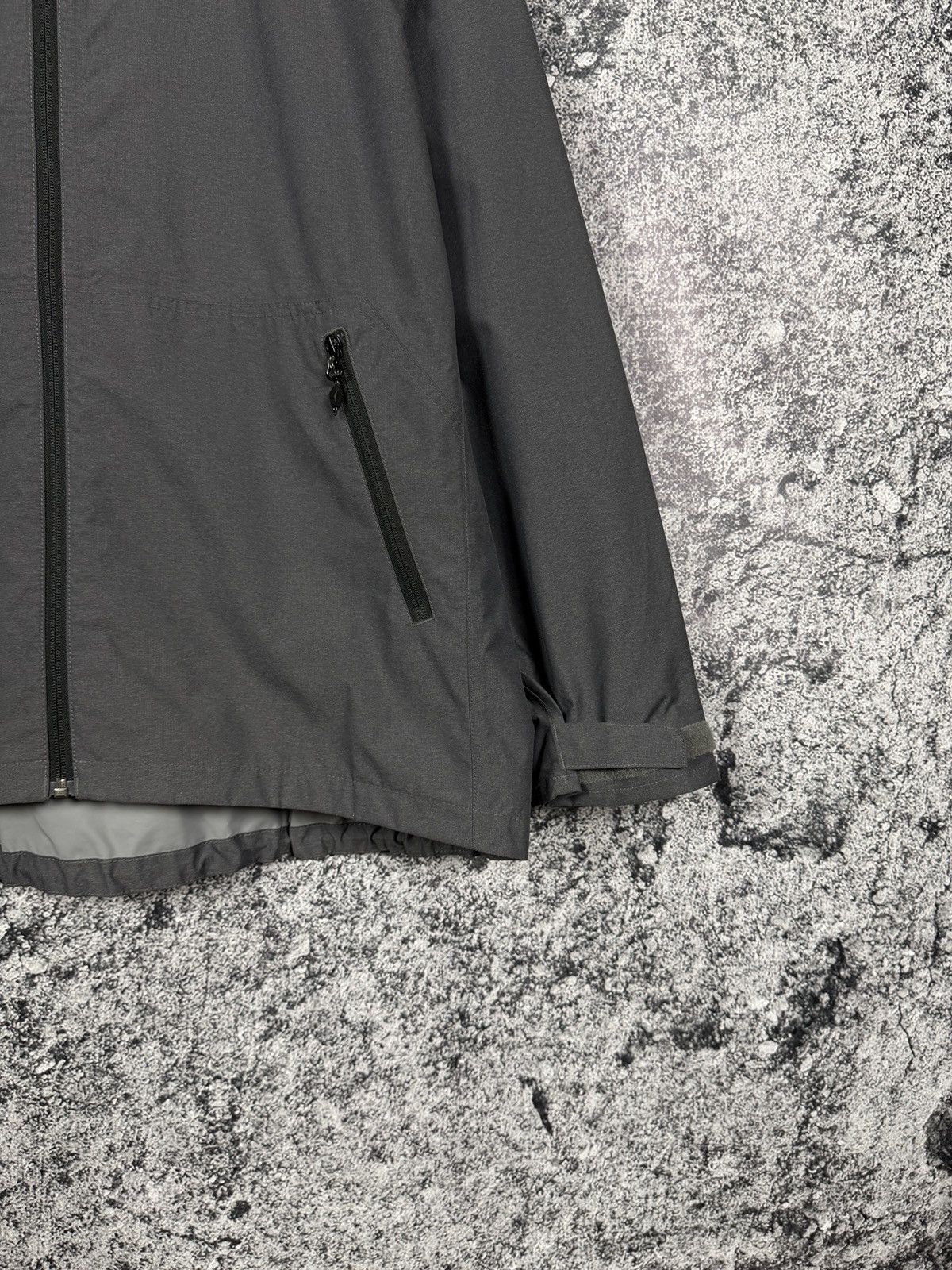 Berghaus Berghaus Lightweight Jacket Waterproof Windbreaker Gray XXL Size US XXL / EU 58 / 5 - 5 Thumbnail