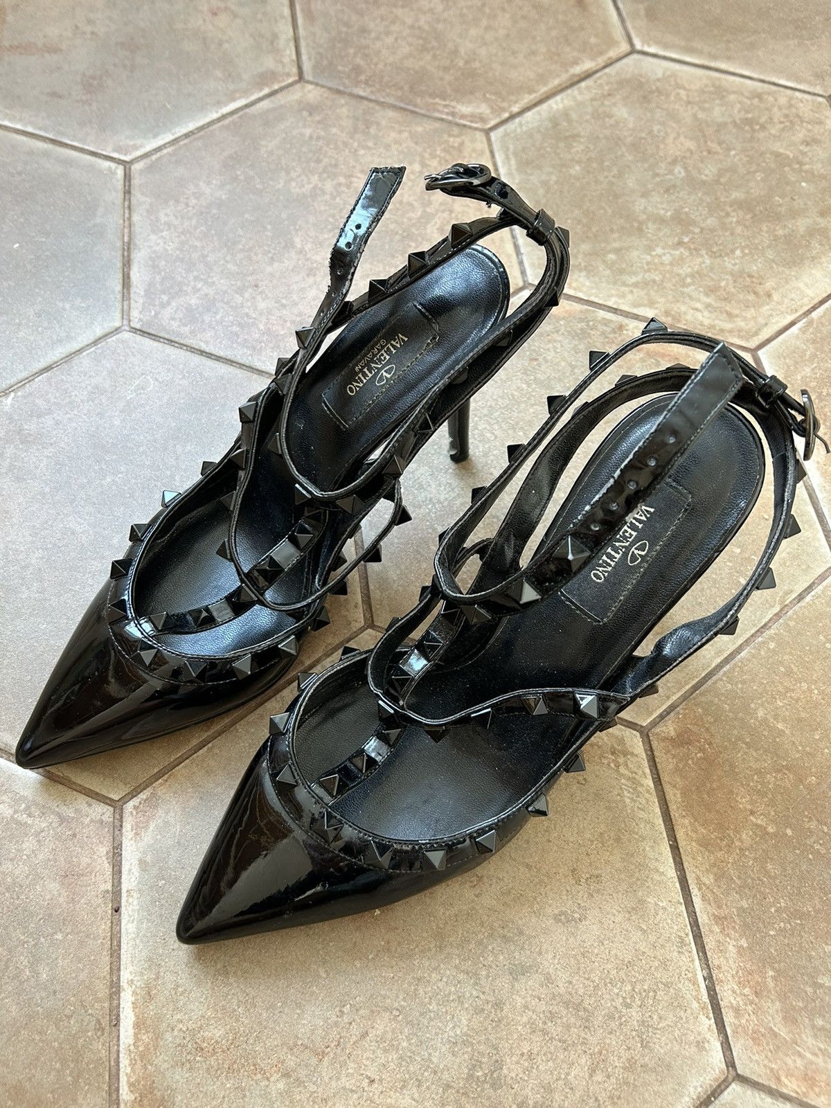 Designer Valentino Garavani Rockstud Slingback Stiletto Leather Heel Shoes in Black, Women's (Size 9)