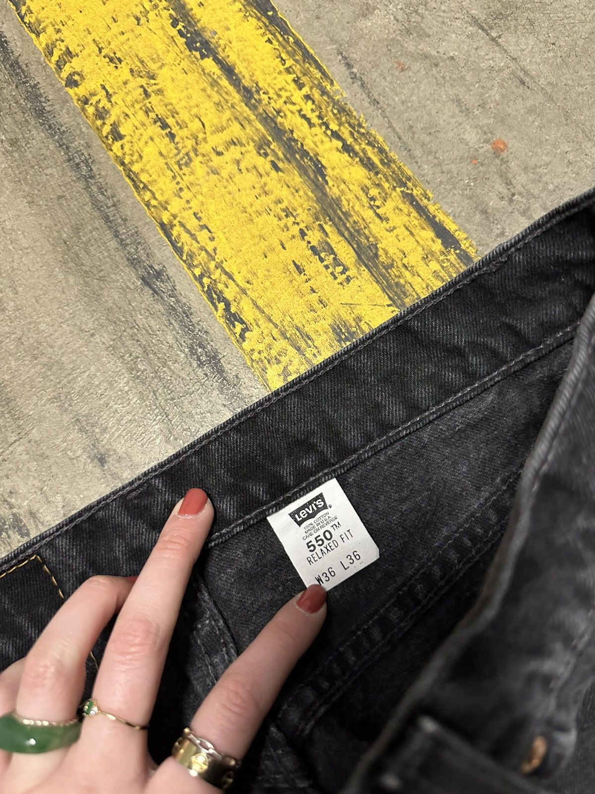 Levi's × Vintage Vintage Levi’s 550 jeans Size US 34 / EU 50 - 4 Thumbnail