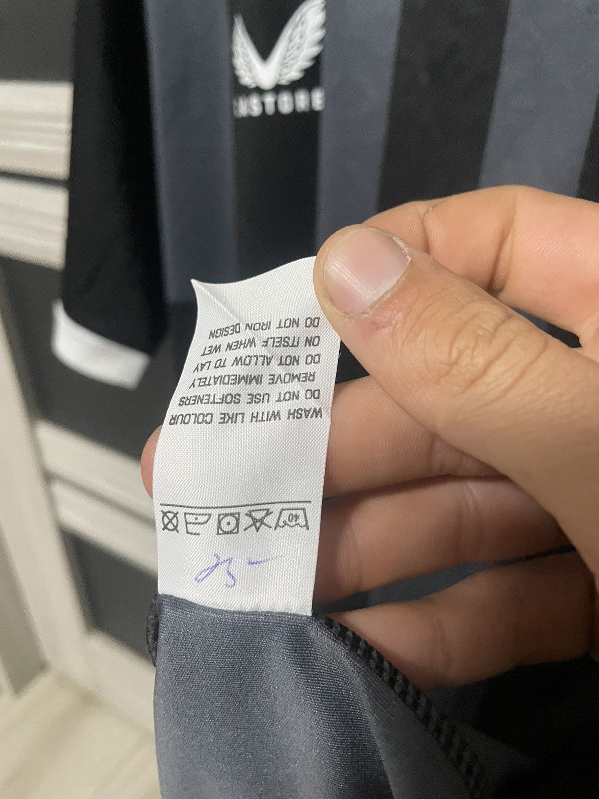 Castore Newcastle United 2023/2024 Castore Soccer Kit Jersey Size US XL / EU 56 / 4 - 11 Thumbnail