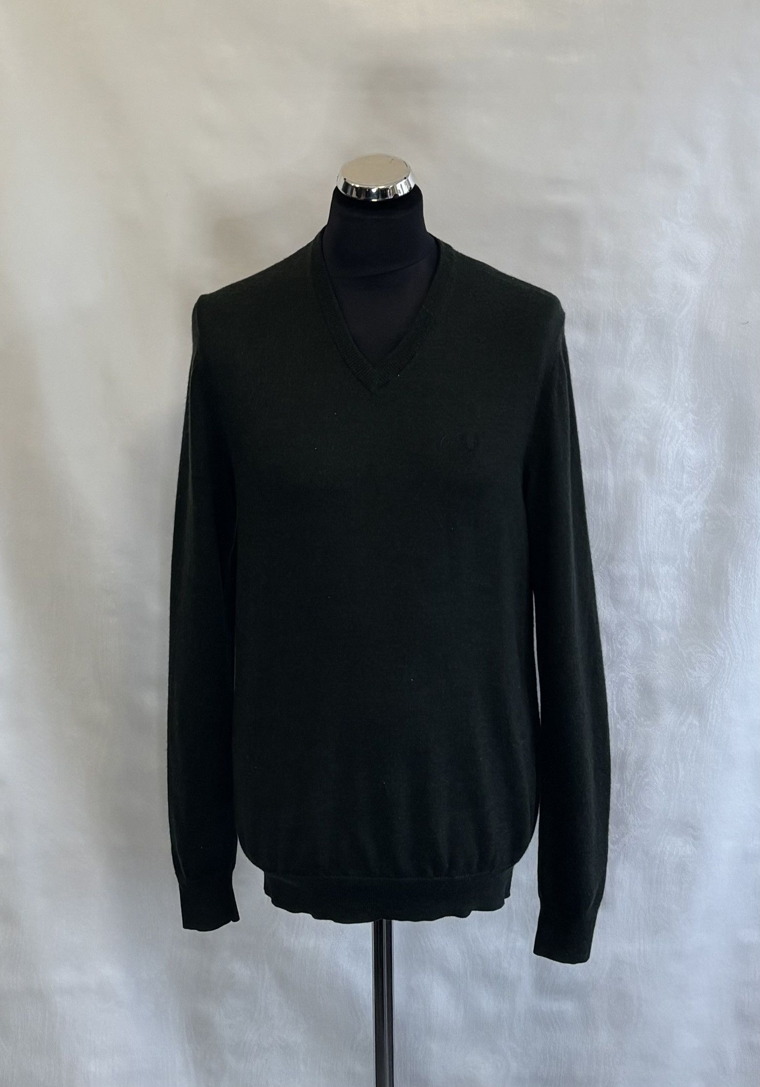 Fred Perry Fred Perry V-neck sweater 100% Wool size M Size US M / EU 48-50 / 2 - 1 Thumbnail