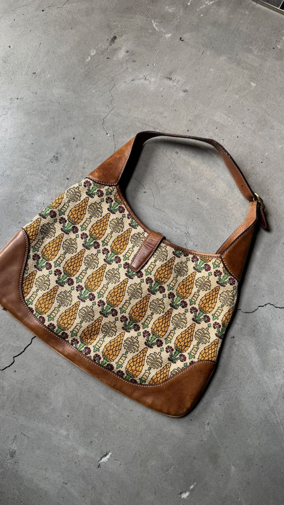 Gucci GUCCI Canvas Pineapple Print Jackie O Bouvier Hobo Brow Size ONE SIZE - 7 Thumbnail