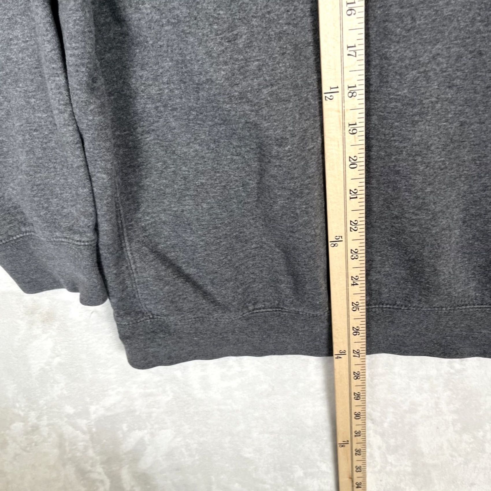 Nike VINTAGE Nike Sweatshirt Crewneck Size 2XL Gray Embroidered Swoosh Y2K Men Size US XXL / EU 58 / 5 - 4 Thumbnail