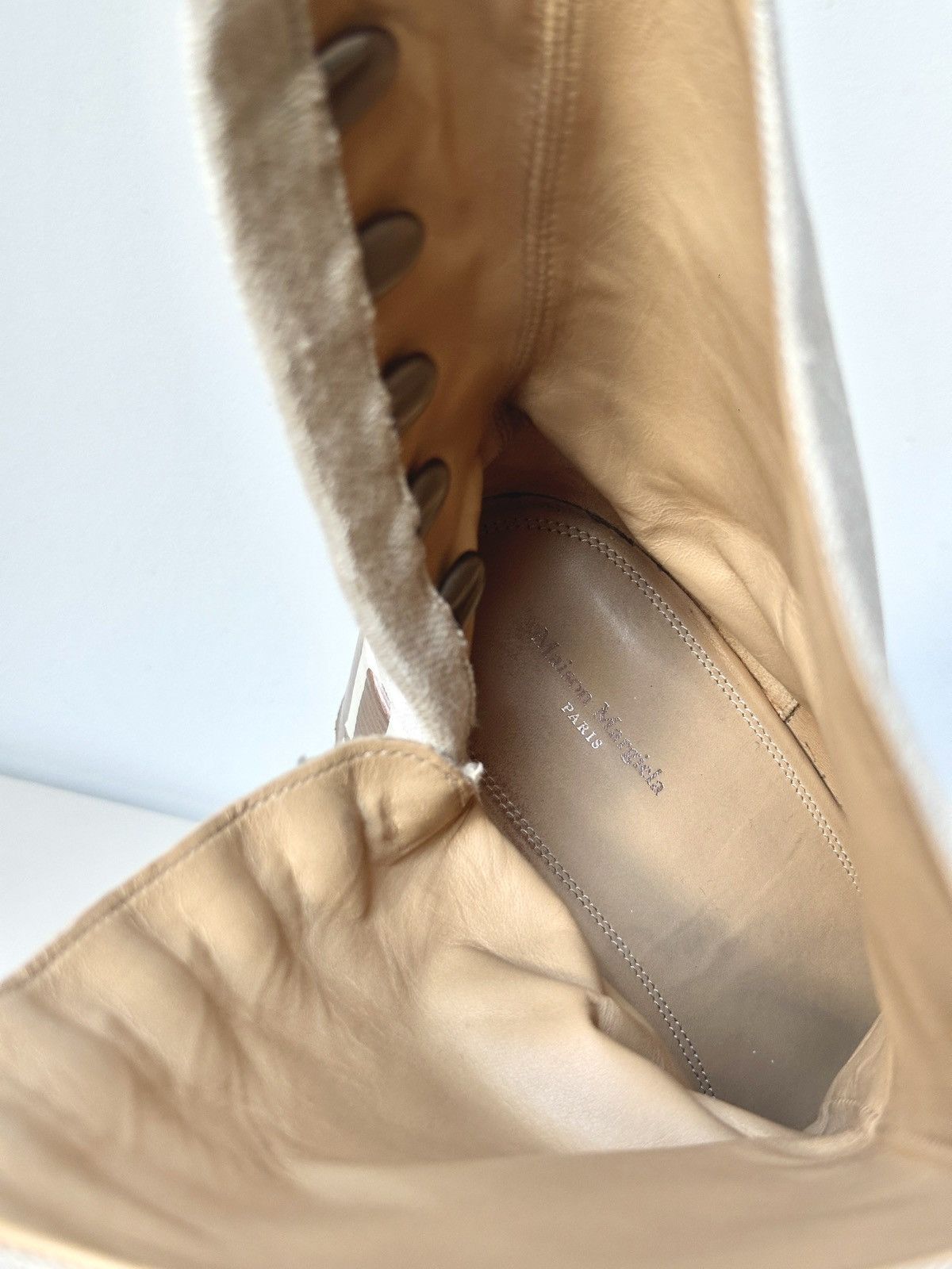 Maison Margiela Maison Martin Margiela white Tabi paint splatter boot Size US 10 / EU 43 - 10 Thumbnail