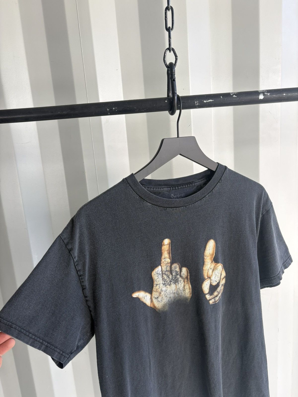 Vintage Vintage Fuck you Hand Sign Faded Shirt Distressed Grunge Size US M / EU 48-50 / 2 - 4 Thumbnail
