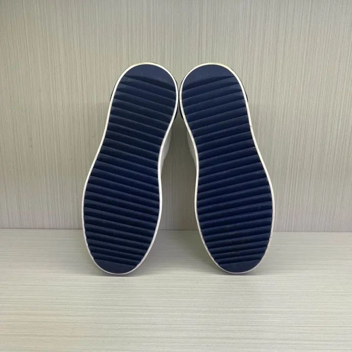 Louis Vuitton Louis Vuitton Casual White Sneakers for Modern Style -2508 Size US 6.5 / EU 39-40 - 4 Thumbnail