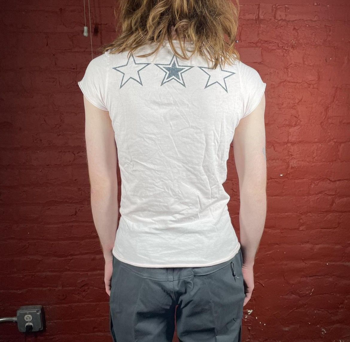 Le Grande Bleu (L.G.B.) L.G.B. Le Grand Bleu baby pinky "ANTI CELEB" printed tee Size S / US 4 / IT 40 - 2 Thumbnail