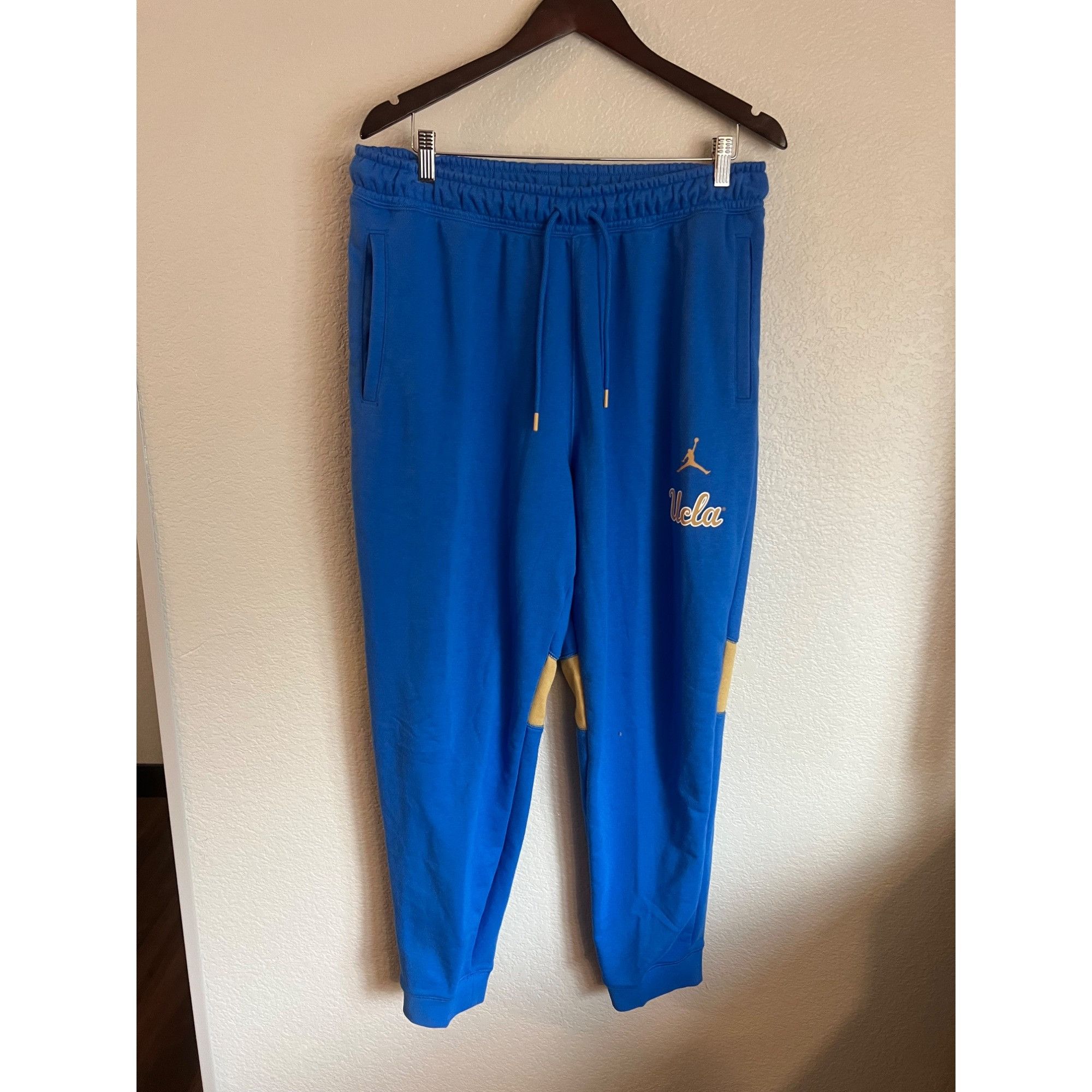 Jordan Brand × Nike Nike Jordan UCLA Bruins Sweatpants - Size XL Size US 38 / EU 54 - 1 Thumbnail