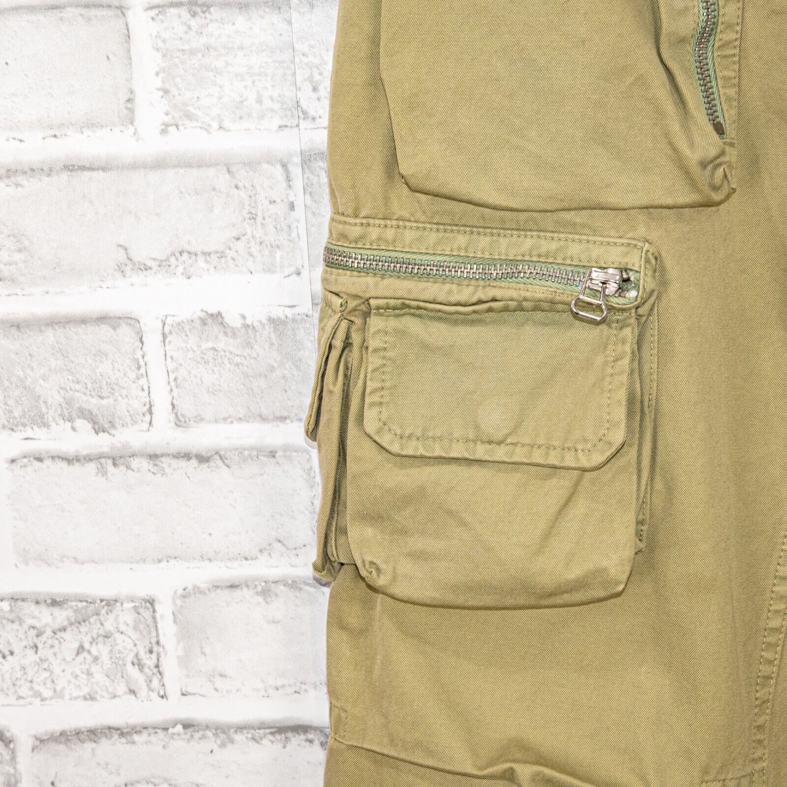 Cherry LA CHERRY LA Men's Utility Cargo Pants in Thyme Khaki beige Size US 28 / EU 44 - 11 Thumbnail