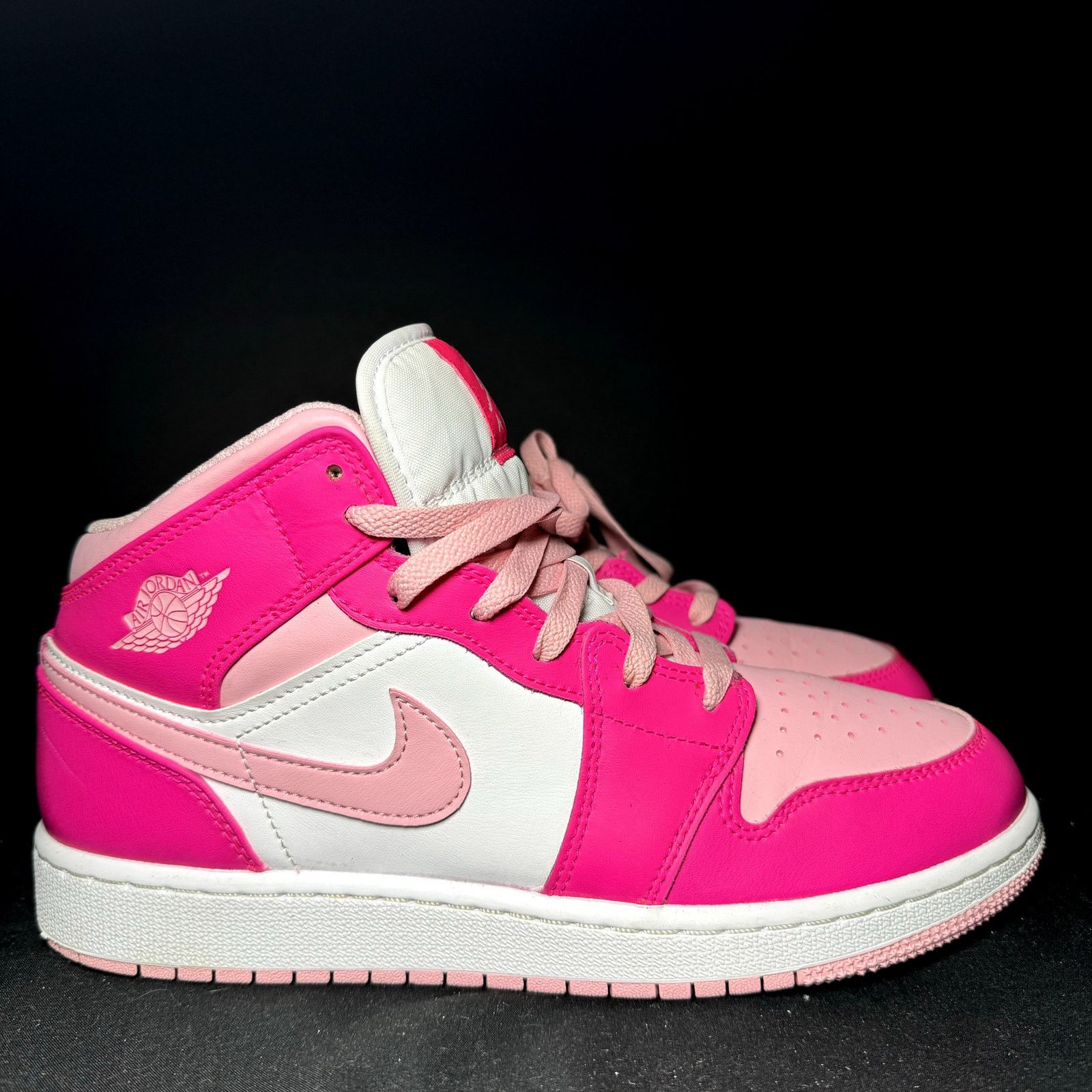 Jordan Brand × Nike Nike Air Jordan 1 Mid GS Fierce Pink Men's Shoes - Size 7 Size US 7 / EU 40 - 1 Thumbnail