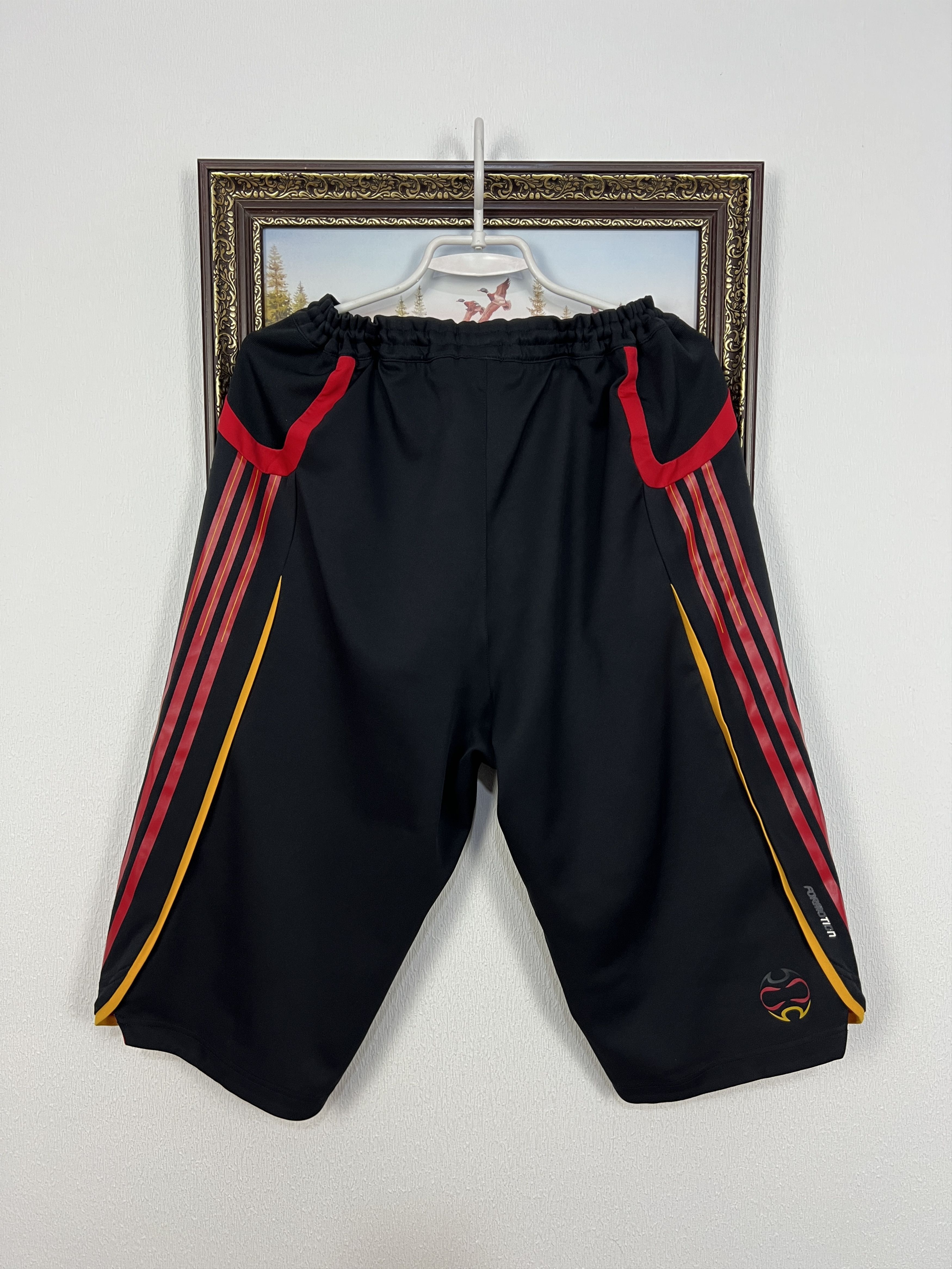 Adidas Vintage Adidas Germany Football Shorts Player Issue L Size US 34 / EU 50 - 12 Thumbnail
