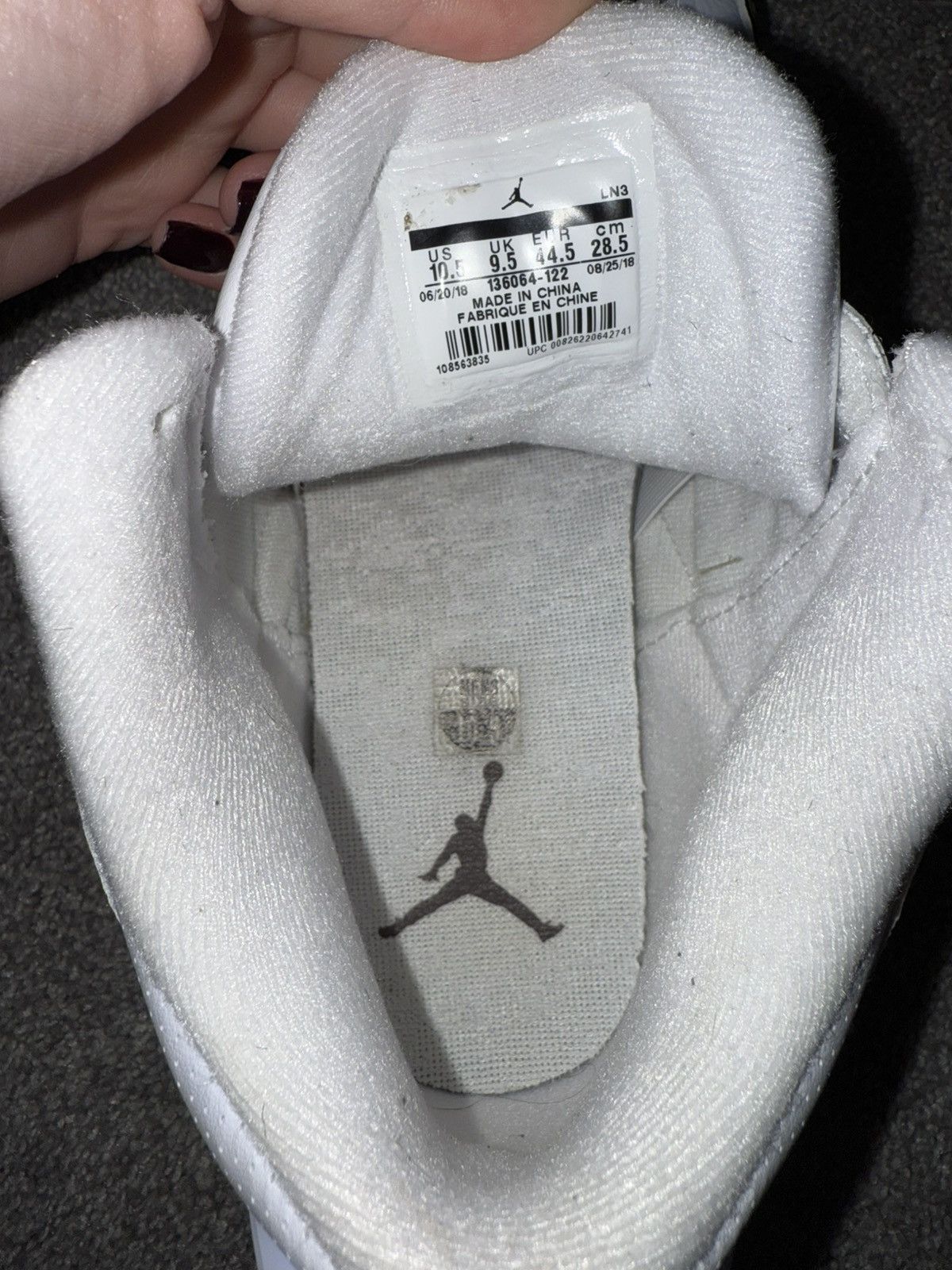 Jordan Brand Air Jordan 3 Retro White/Dark Mocha-Chrome Size US 10.5 / EU 43-44 - 7 Thumbnail