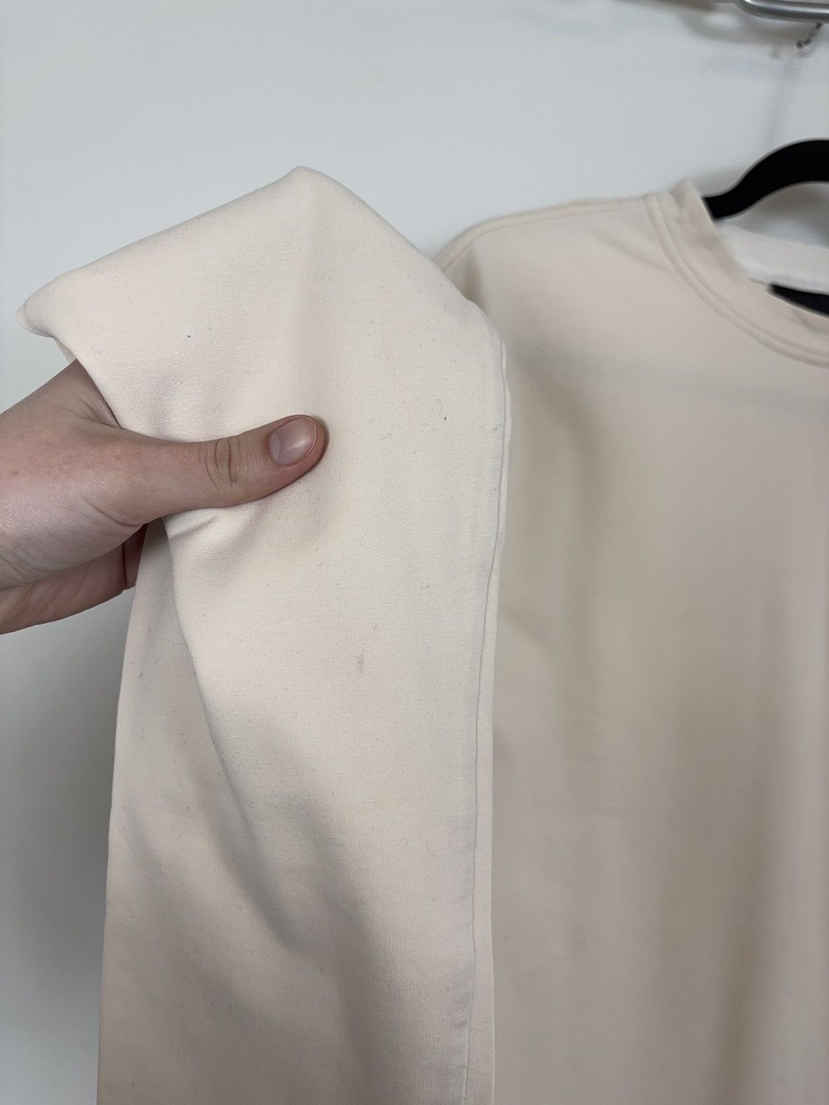 Valentino Vintage Valentino Sport Men’s Ivory Pink Long Sleeve T-Shirt Size US L / EU 52-54 / 3 - 15 Thumbnail