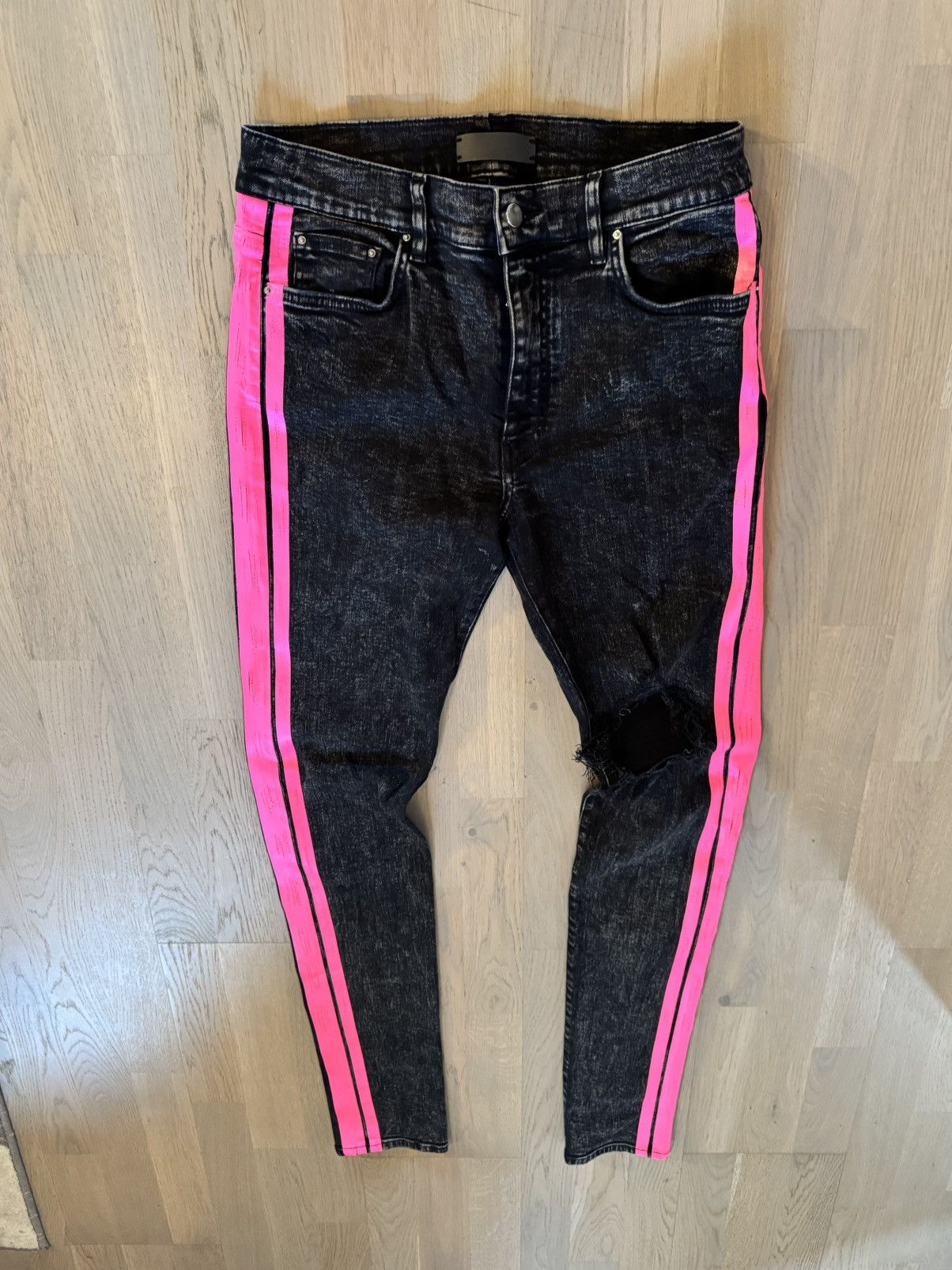Amiri AMIRI jeans study TAPE MEASUREMENTS IN PHOTOS AND DESCRIPTIO Size US 32 / EU 48 - 1 Thumbnail