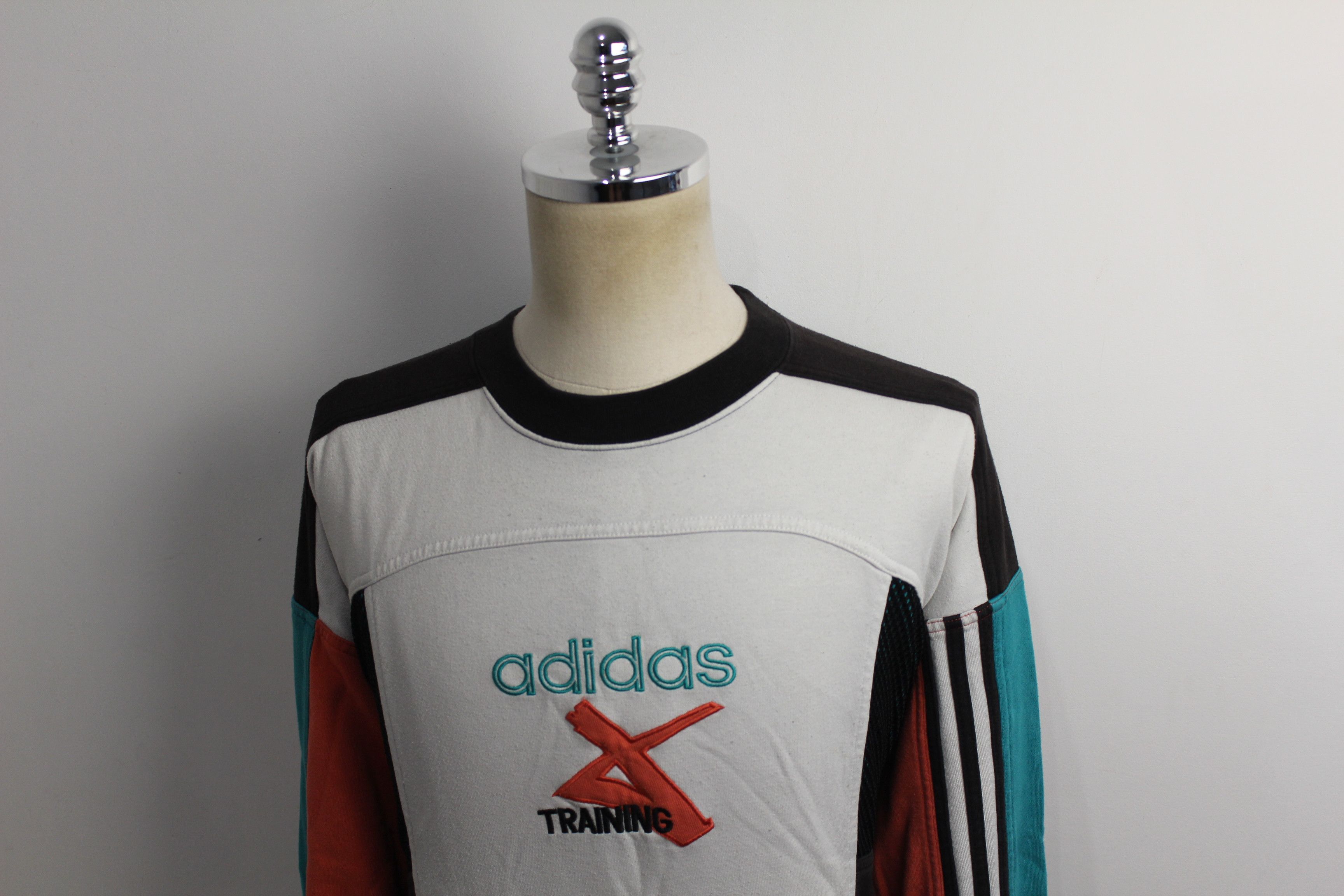 Adidas Men's Adidas Training Vintage Sweatshirt Jumper Size US XL / EU 56 / 4 - 4 Thumbnail
