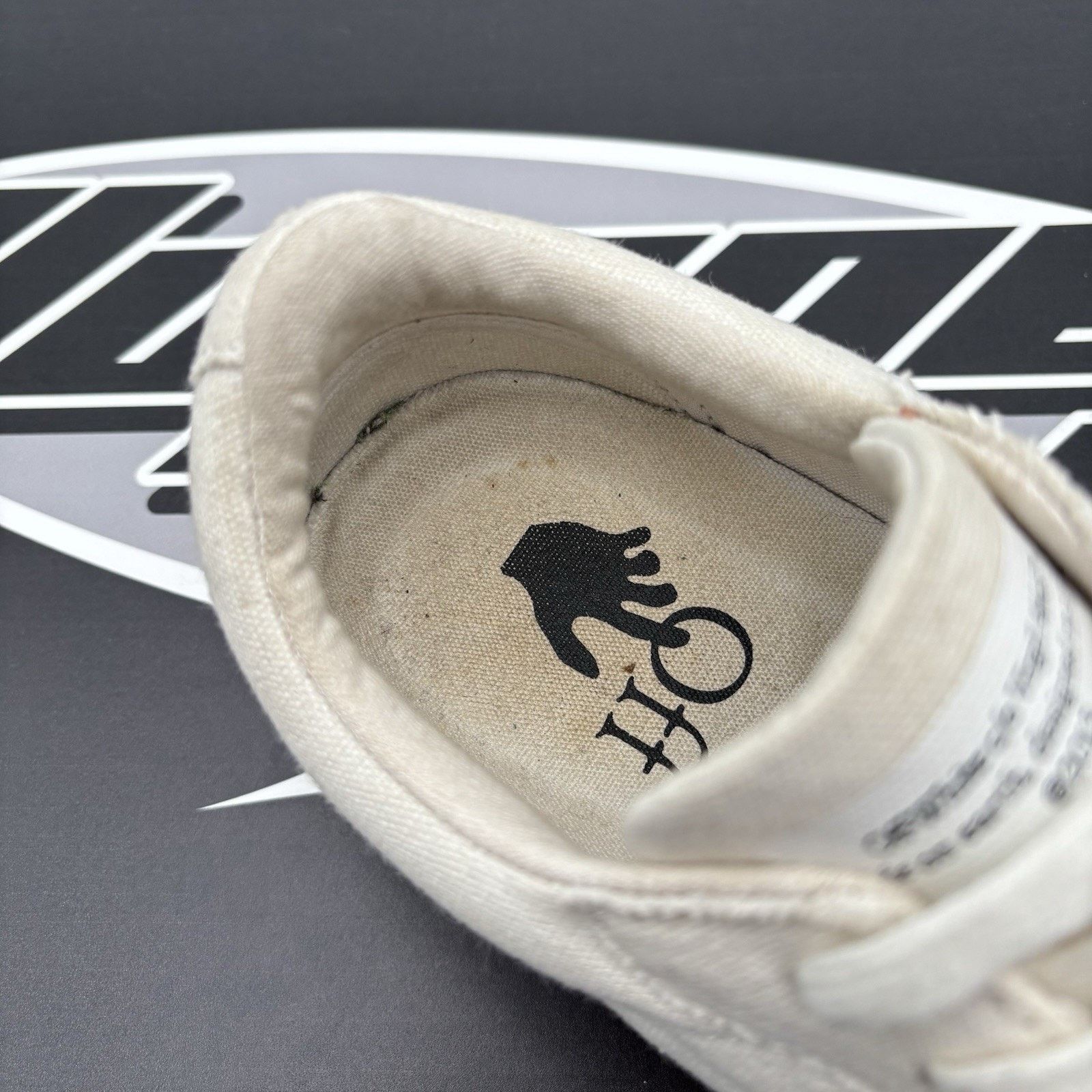 Off-White Off-White Vulc Sneaker ' White ' | GOOD CONDITION! Size US 7 / EU 40 - 17 Thumbnail